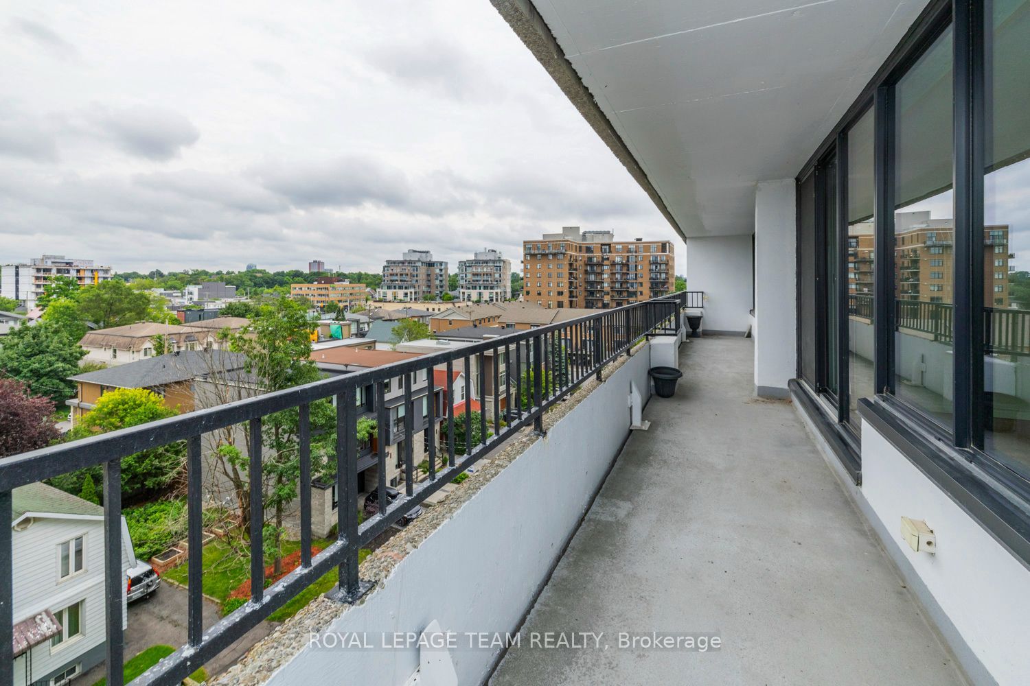 370 Dominion Avenue 705 Property Photo 27
