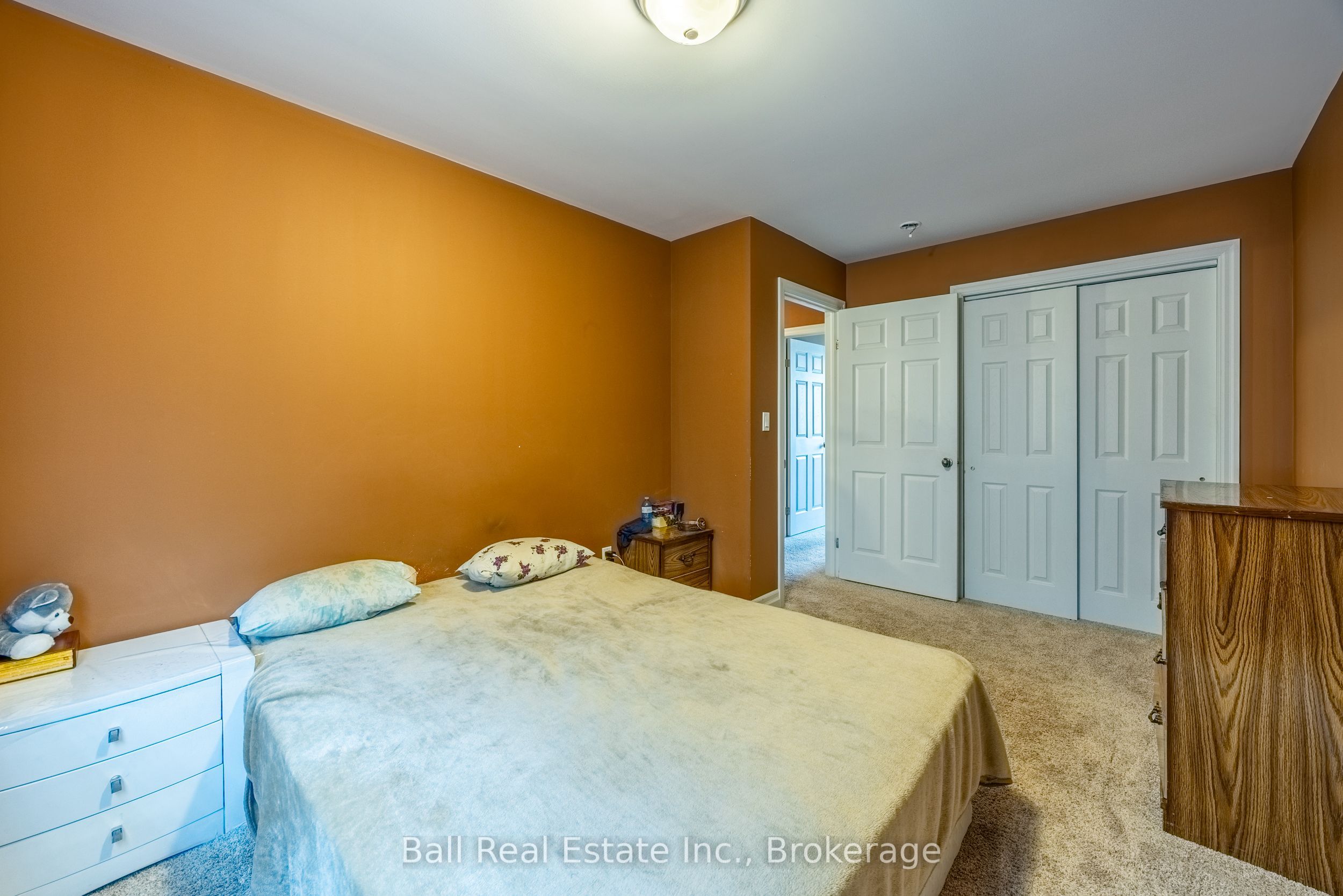 126183 Mall Road Property Photo 18