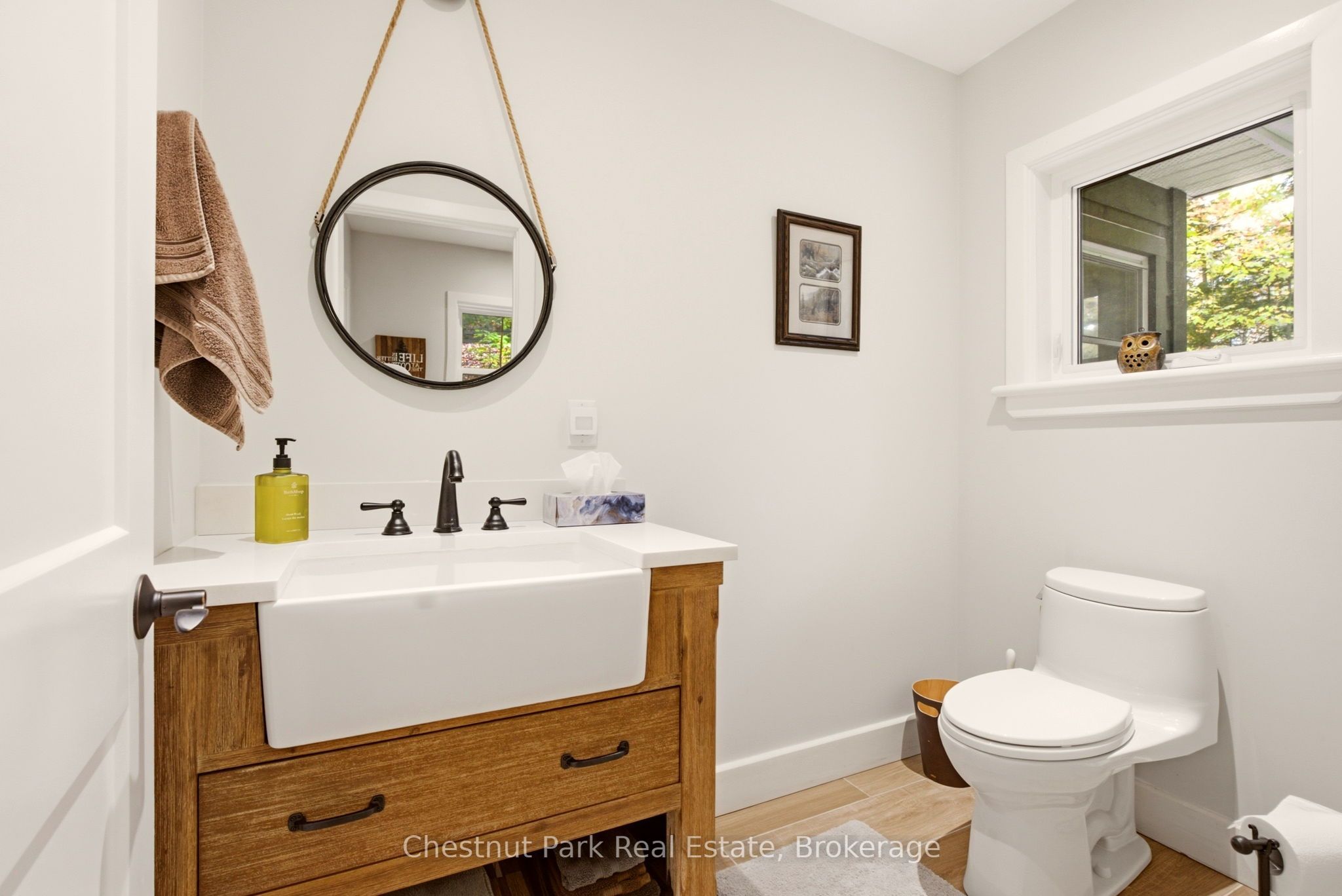 1095 Bayview Avenue Property Photo 16