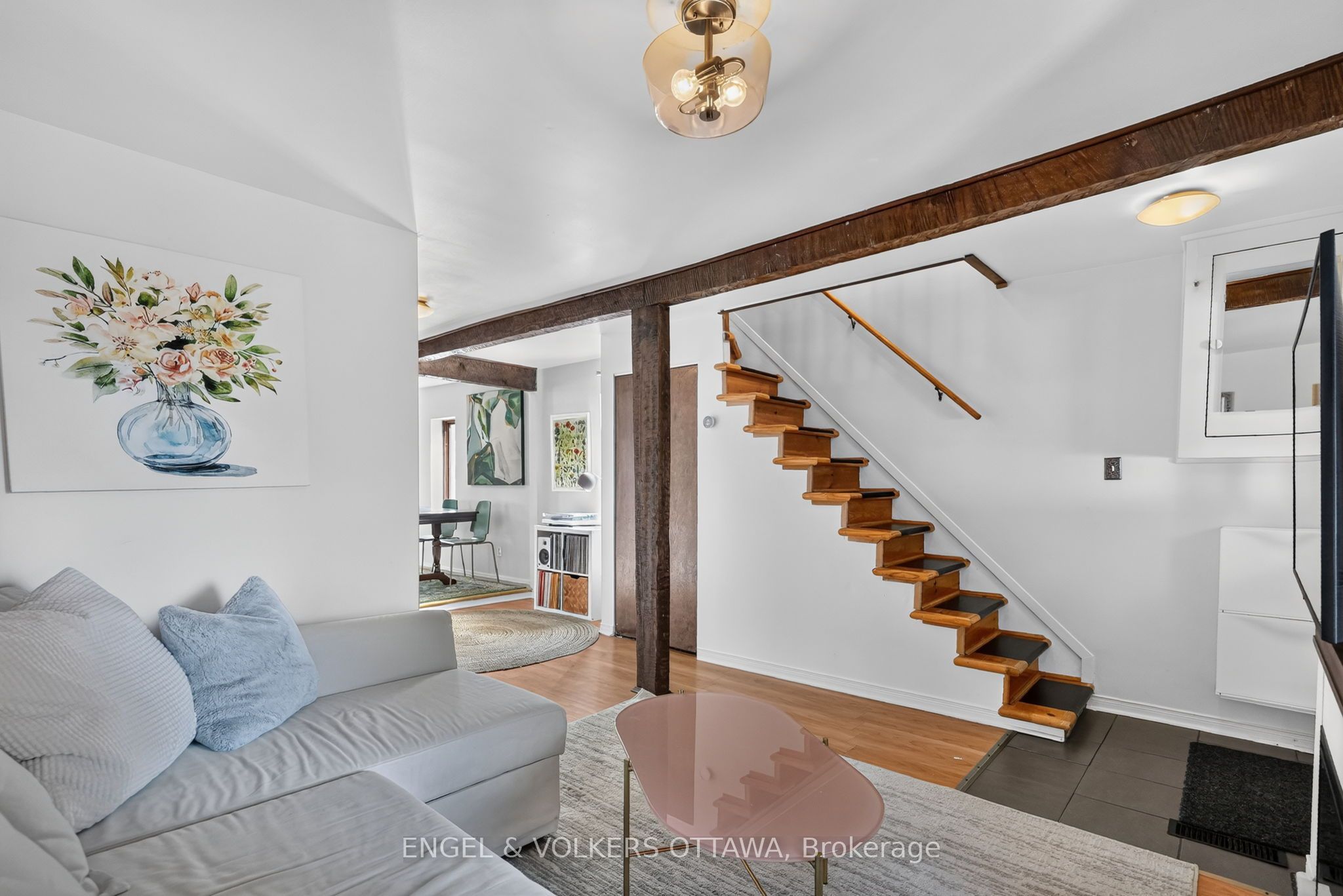 319 Savard Avenue Property Photo 9