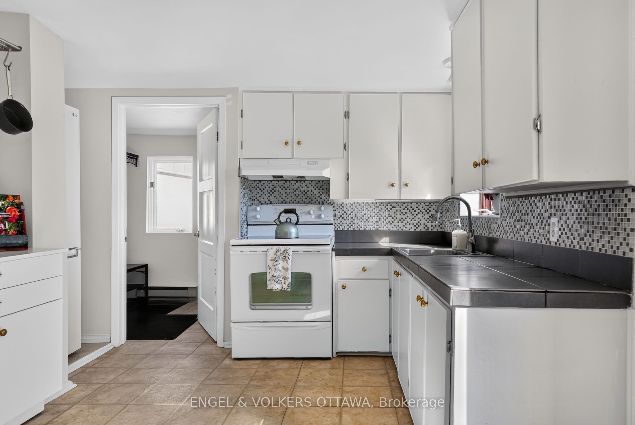 319 Savard Avenue Property Photo 24