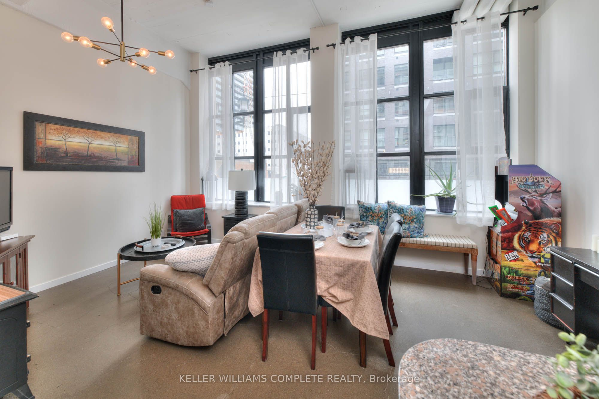 410 King Street W 108 Property Photo 1