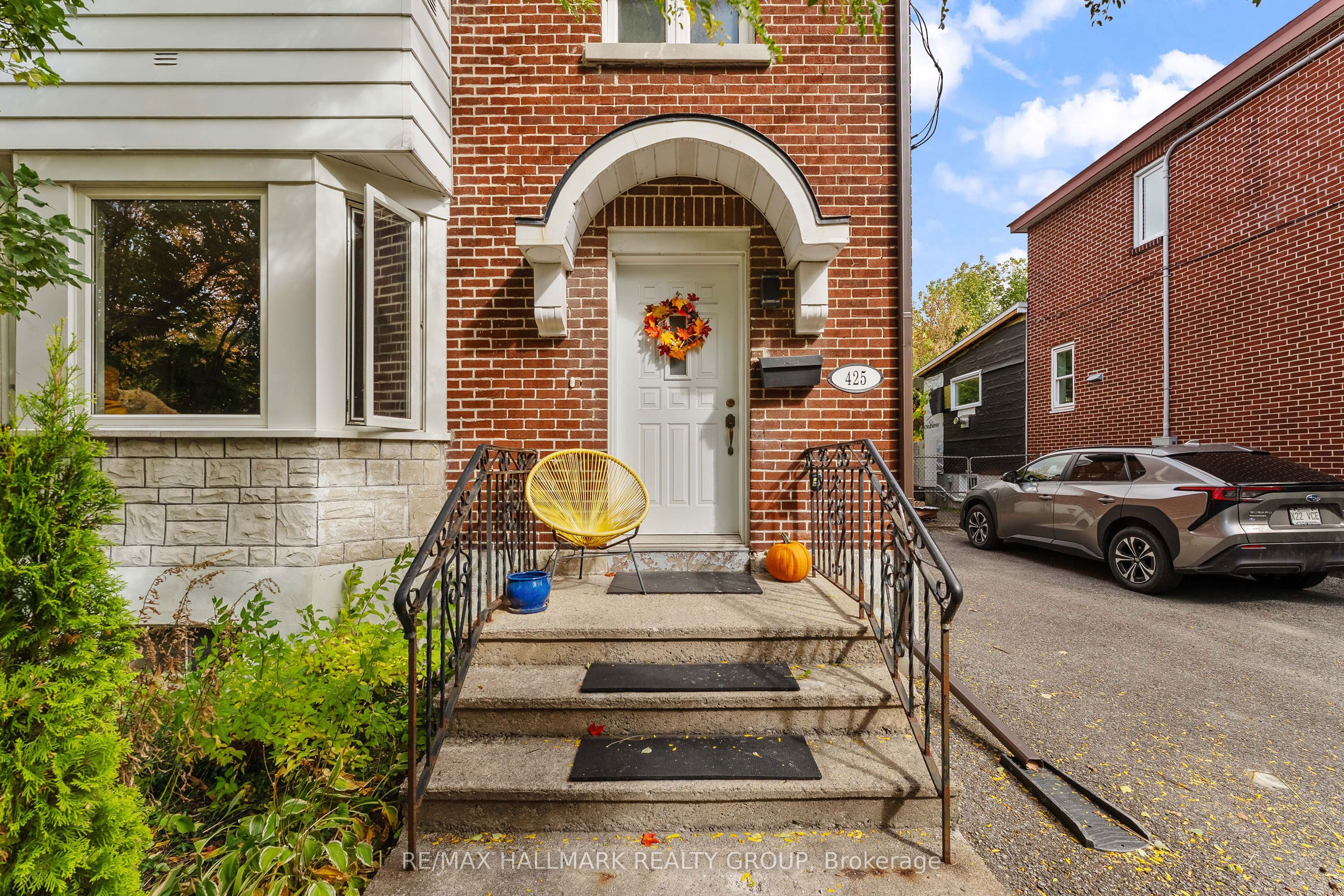 425 Chapel Street Property Photo 1