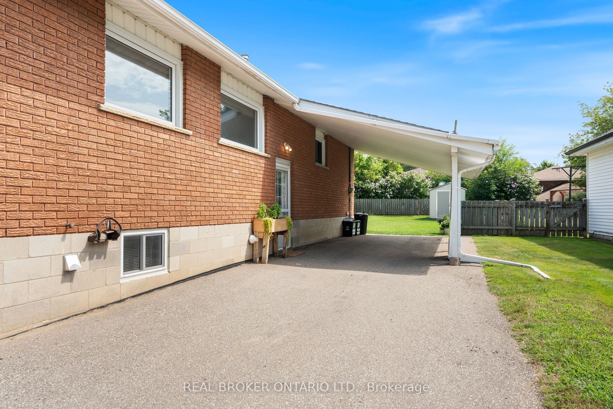 23 Homewood Avenue Property Photo 27
