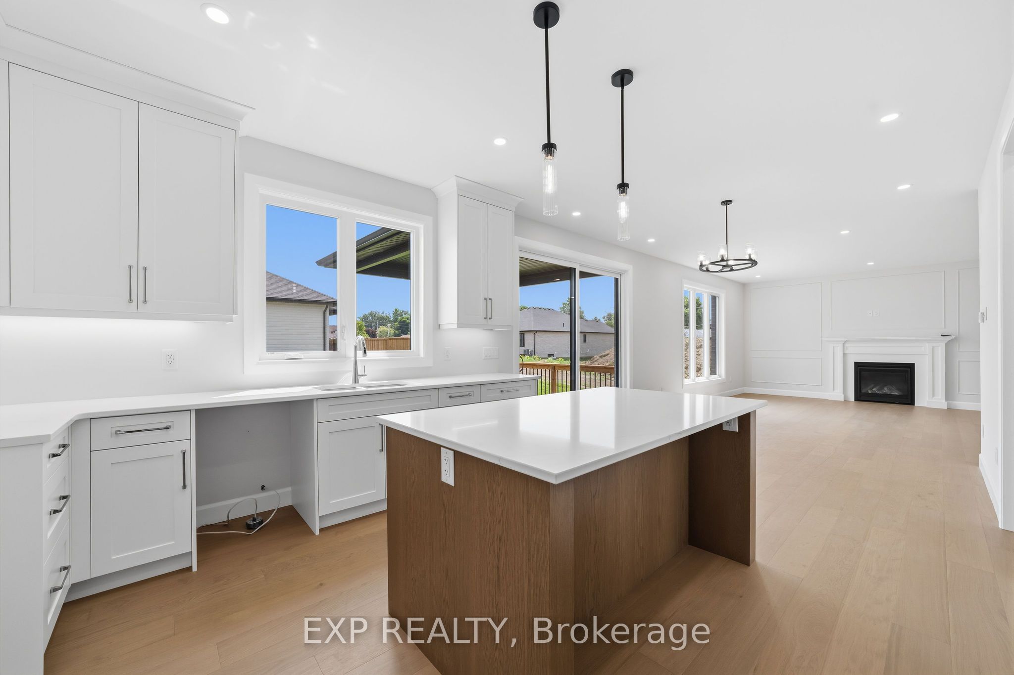 253 John Street Property Photo 7