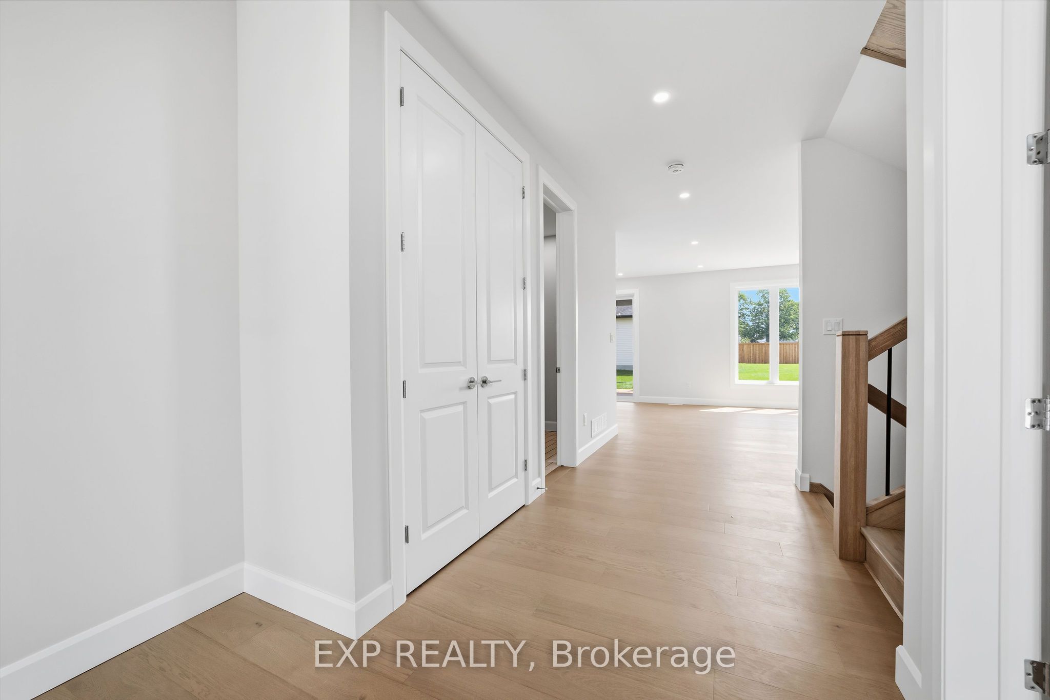 253 John Street Property Photo 9
