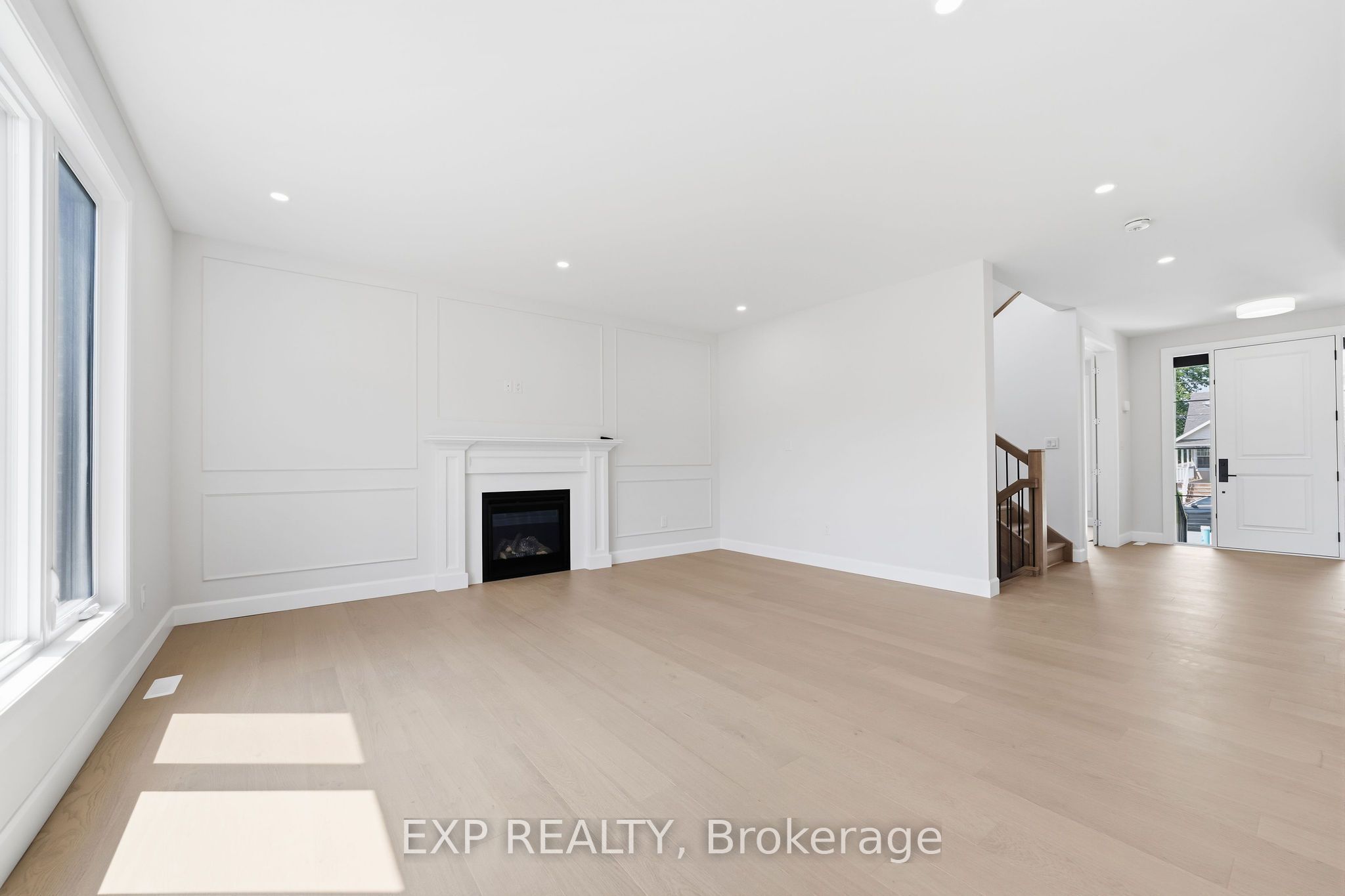 253 John Street Property Photo 15