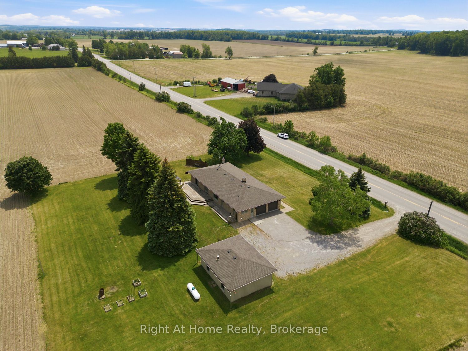 562 Janetville Road Property Photo 4