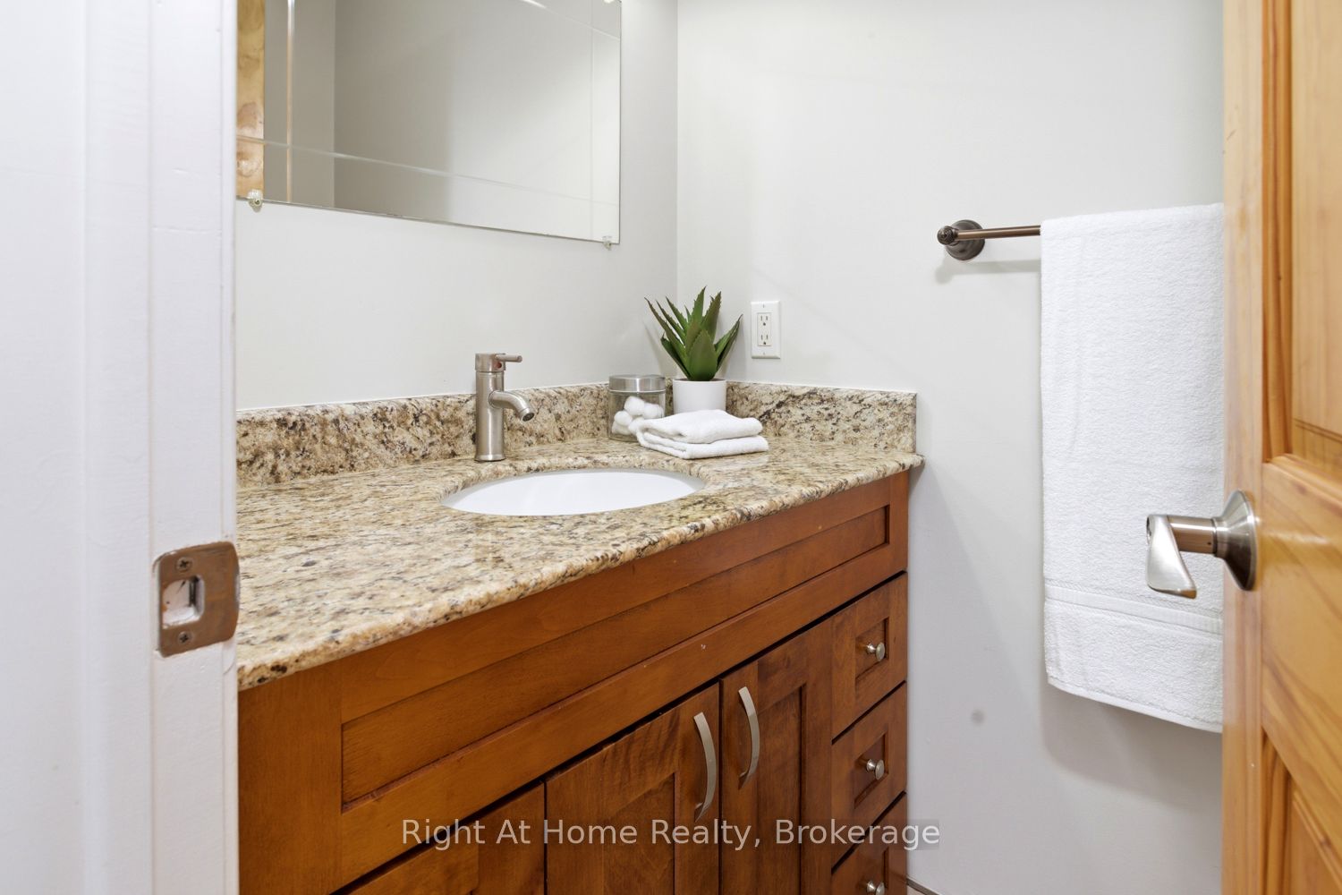 562 Janetville Road Property Photo 25