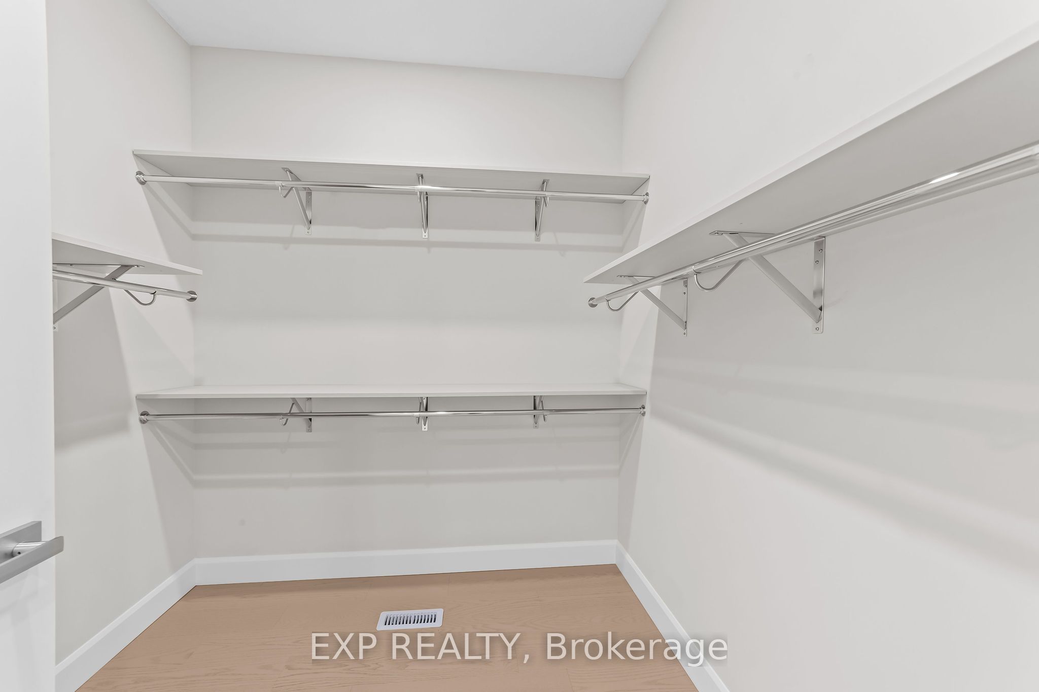 409 Ontario Street Property Photo 19