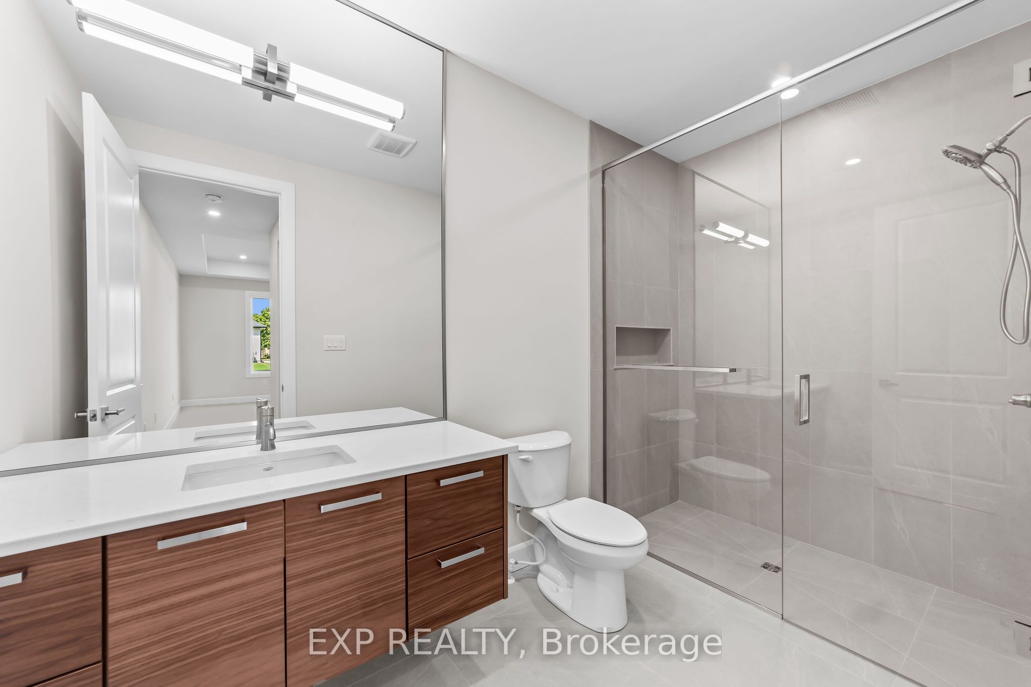 409 Ontario Street Property Photo 20