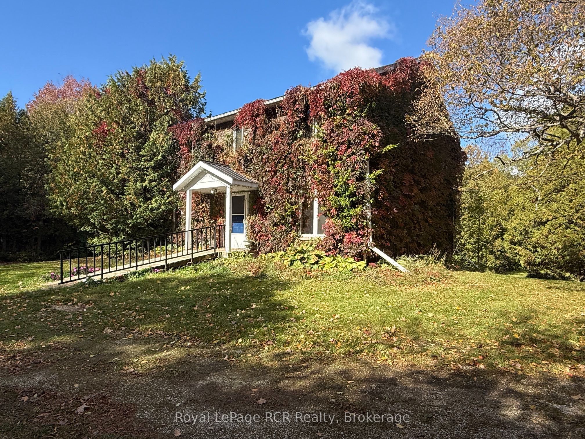 204470 Highway 26 Property Photo 2