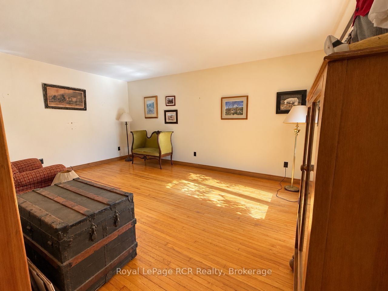 204470 Highway 26 Property Photo 8