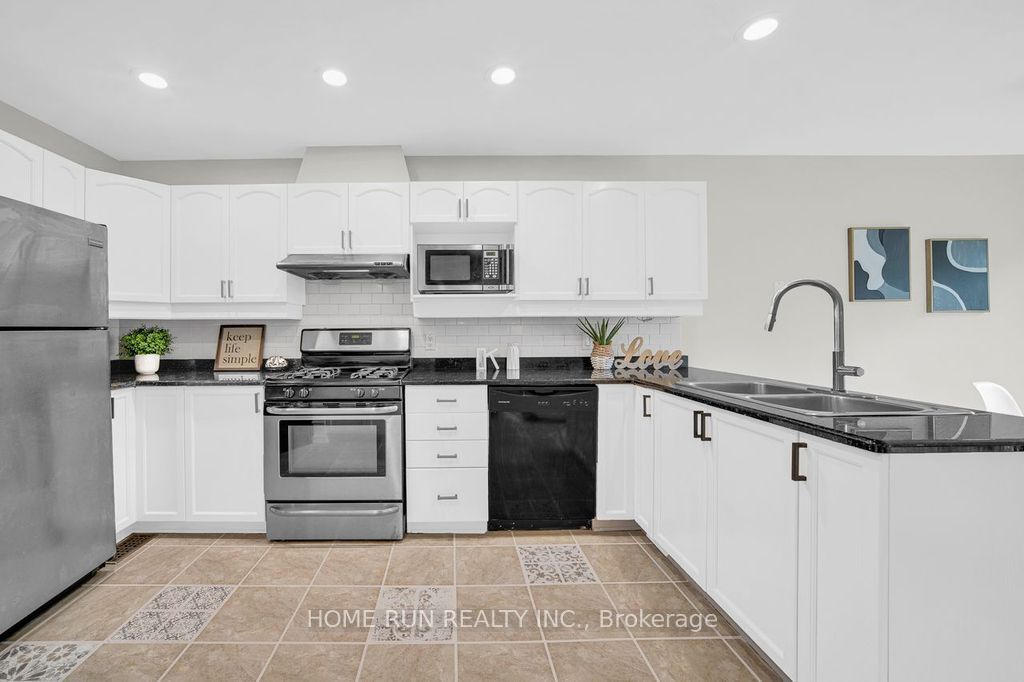14 Spur Avenue Property Photo 13
