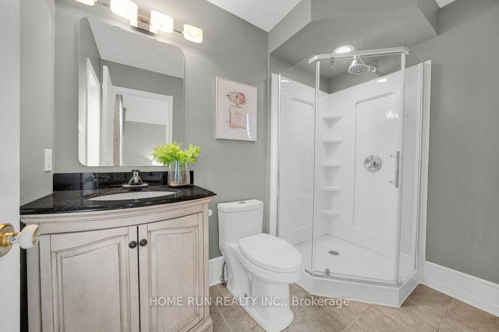 14 Spur Avenue Property Photo 34
