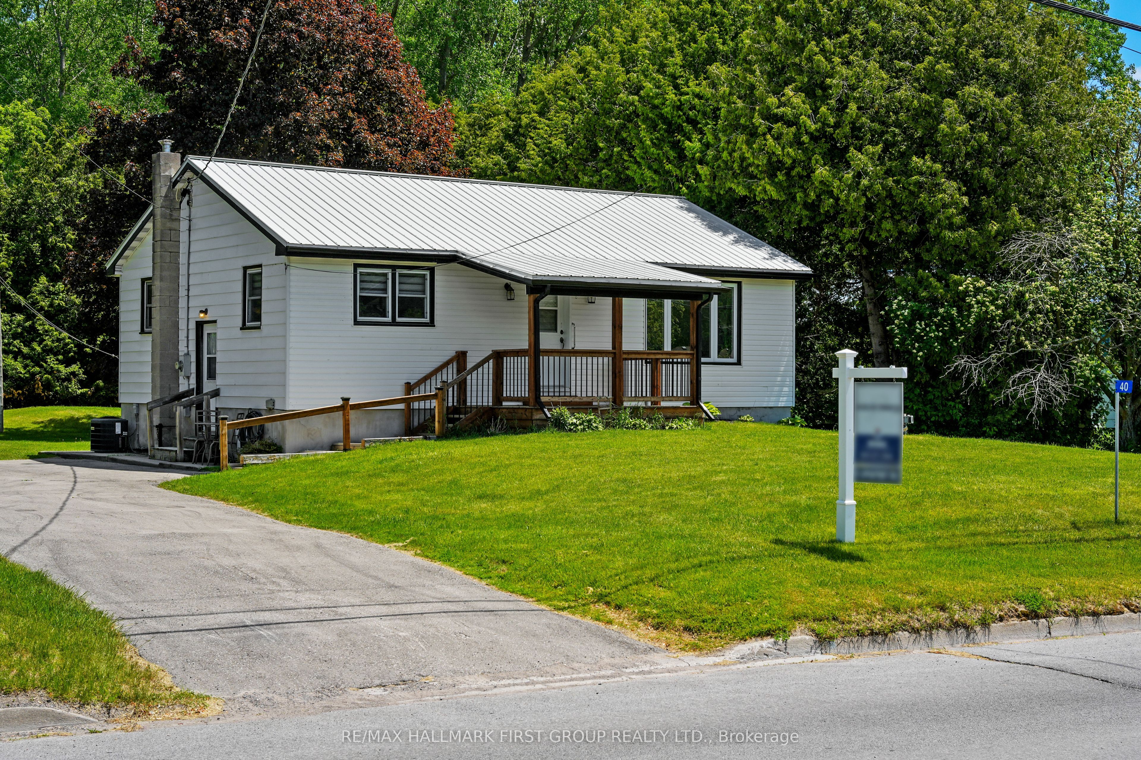 40 Whites Road Property Photo 3