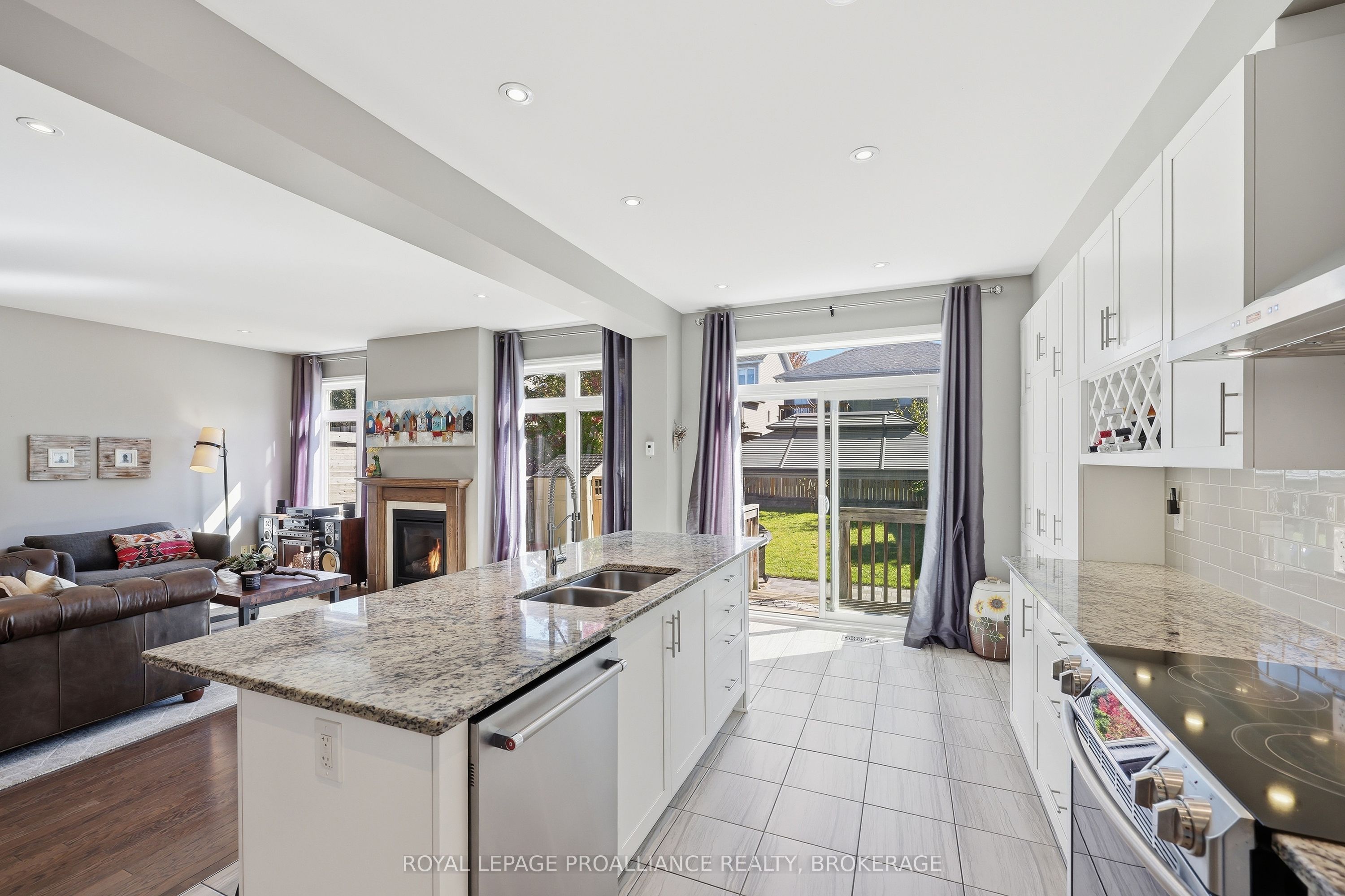1369 Waterside Way Property Photo 13