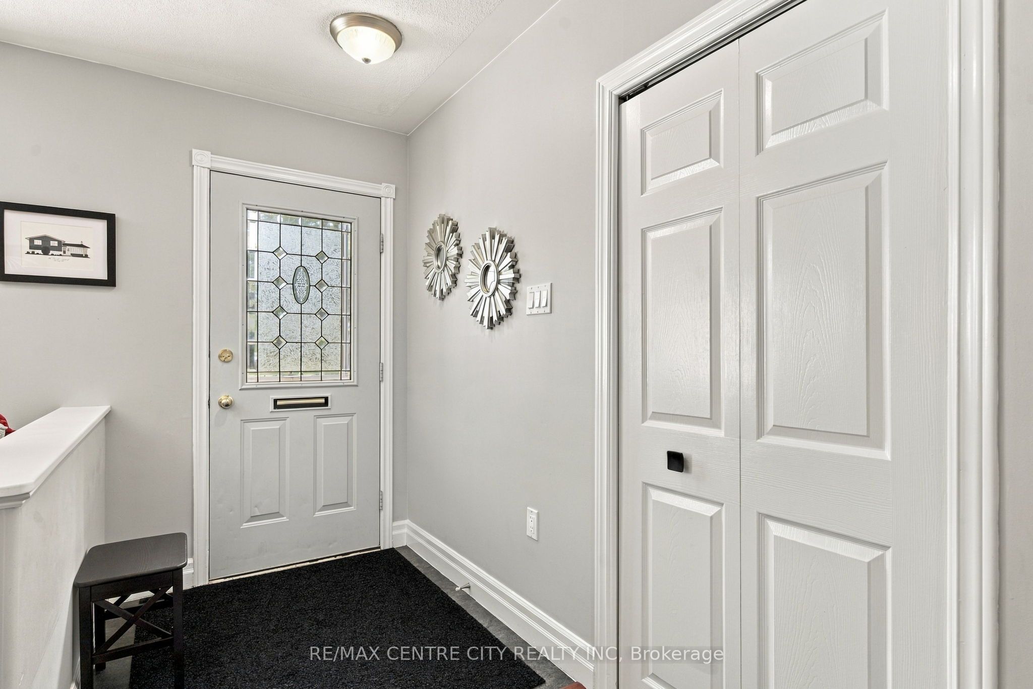 96 Tweed Crescent Property Photo 5