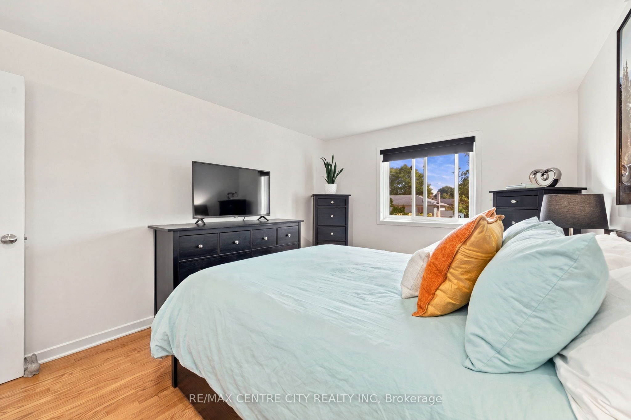 96 Tweed Crescent Property Photo 18