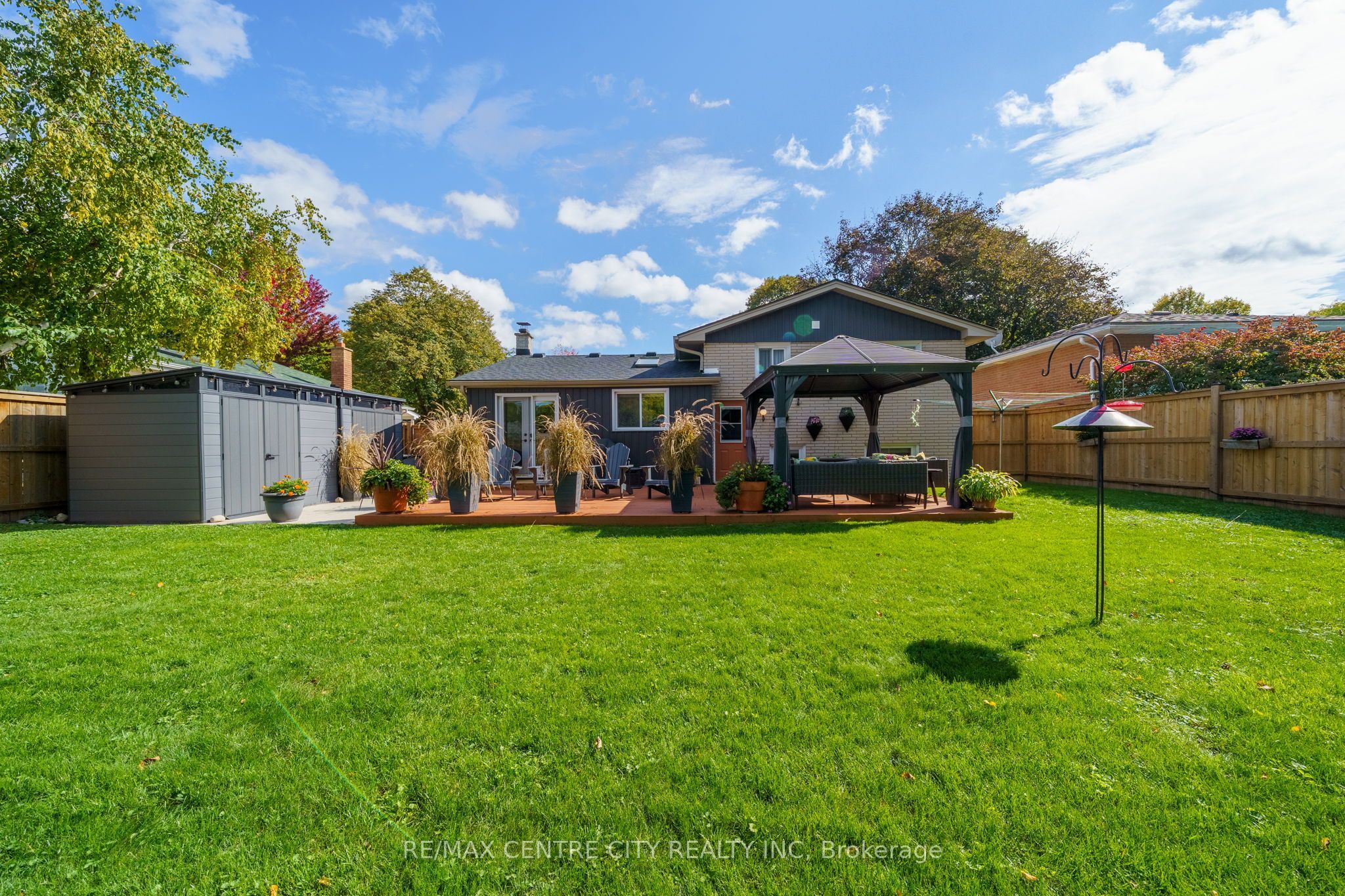 96 Tweed Crescent Property Photo 36