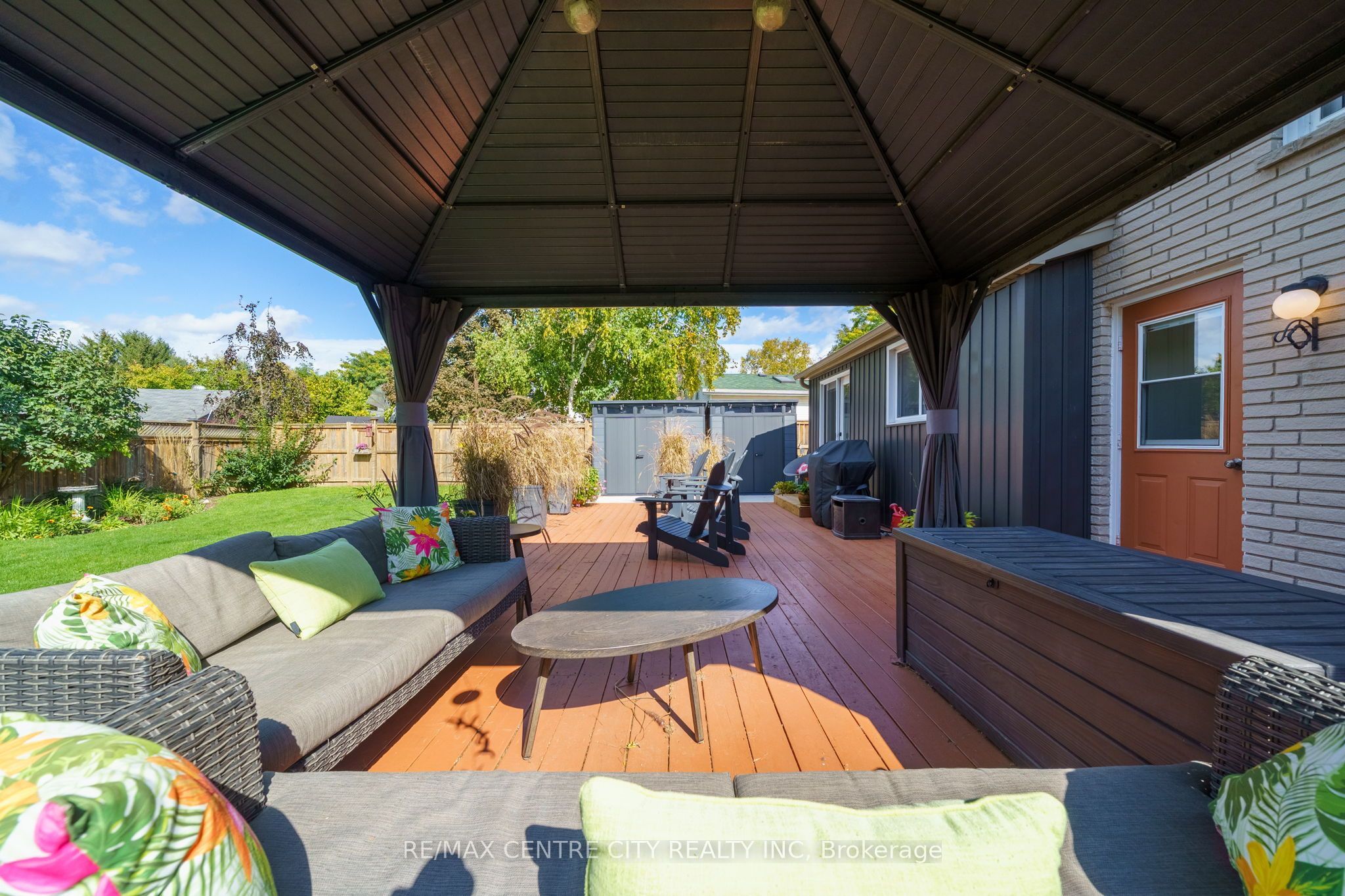 96 Tweed Crescent Property Photo 38