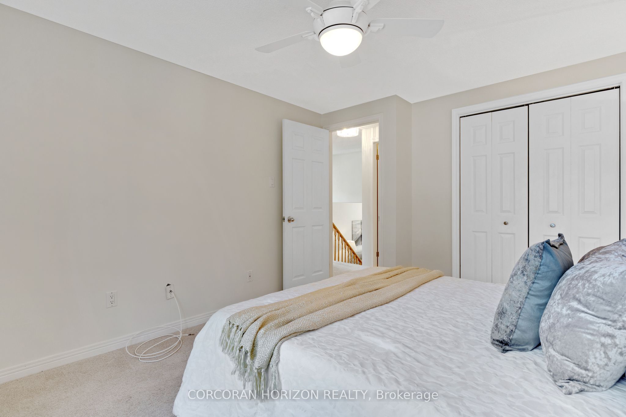 375 Holiday Inn Drive 28 Property Photo 23