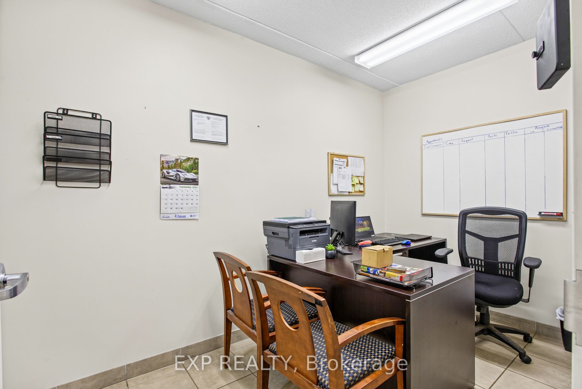 4735 King Street E Property Photo 13