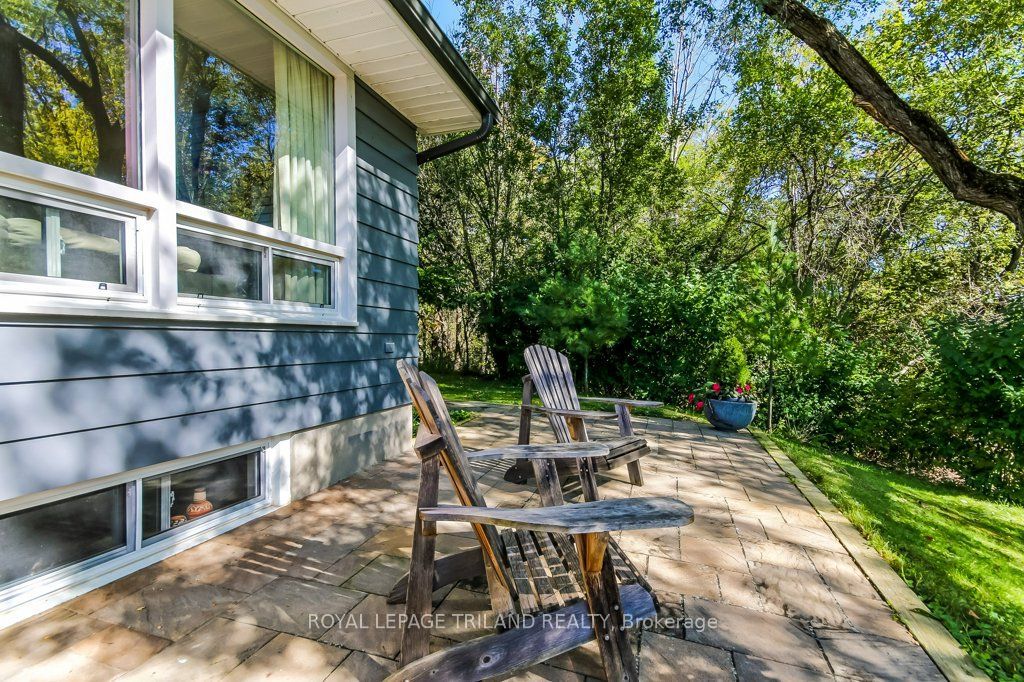 245 Currie Boulevard Property Photo 11