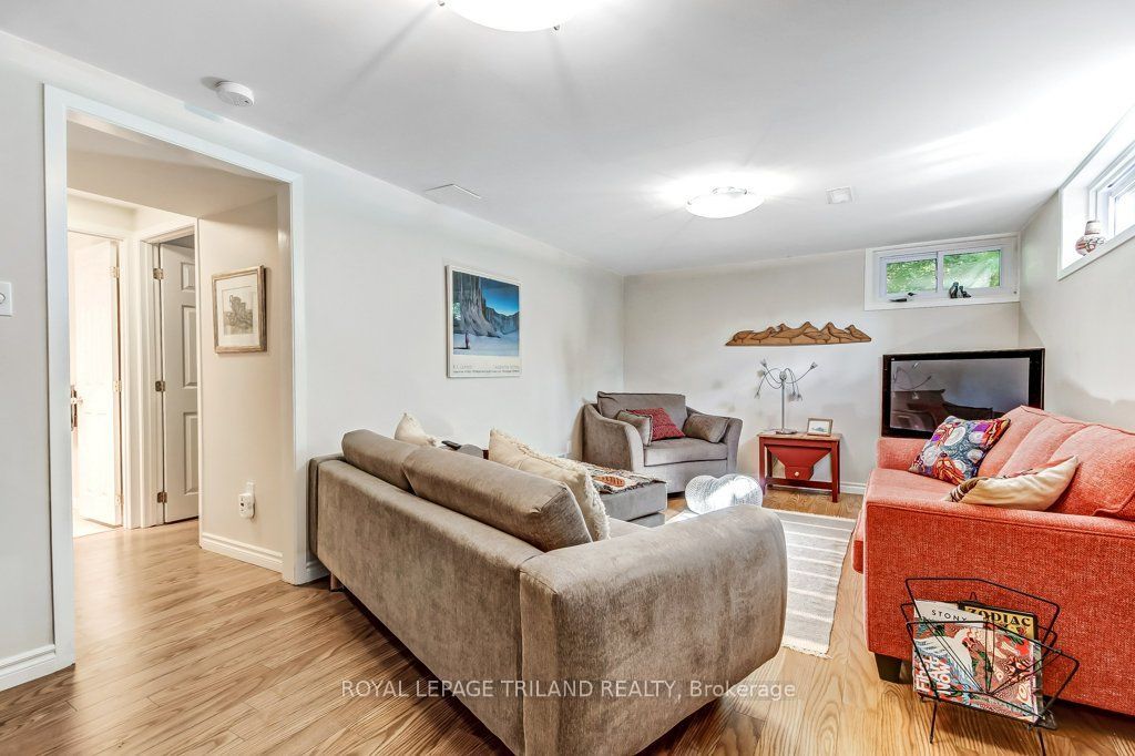 245 Currie Boulevard Property Photo 23