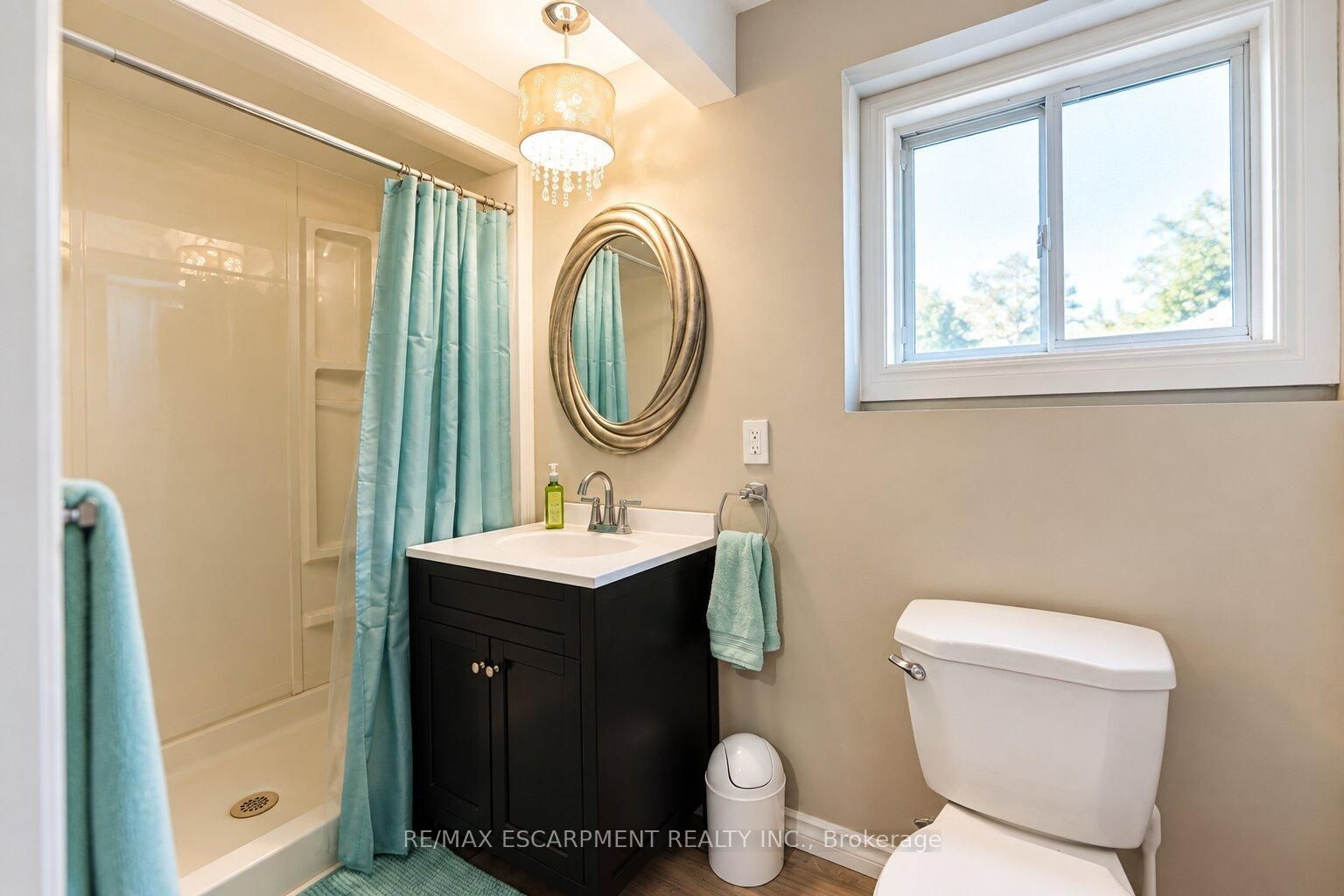 6 Sandra Crescent Property Photo 22