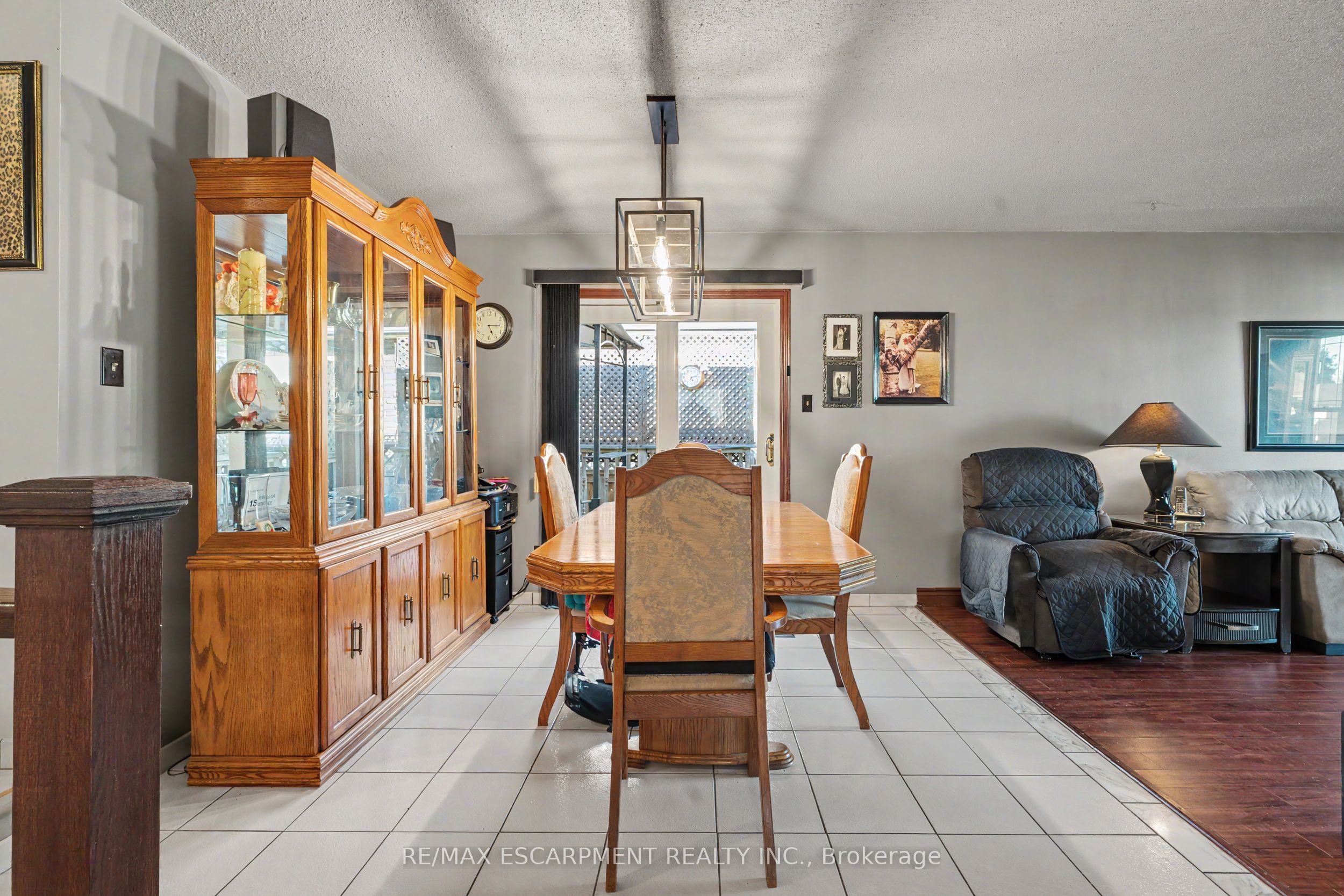 306 Templemead Drive Property Photo 7