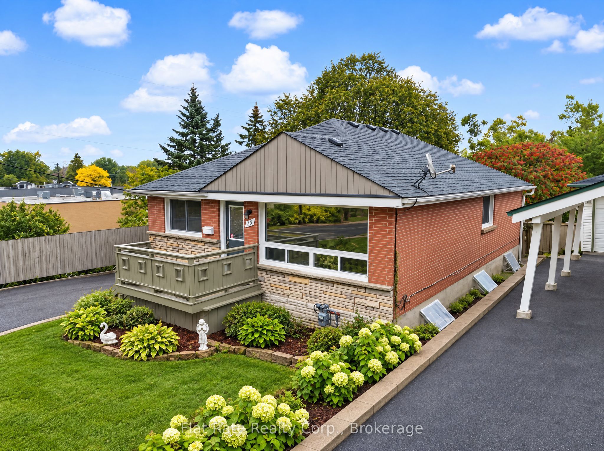 365 Highland Road Property Photo 3