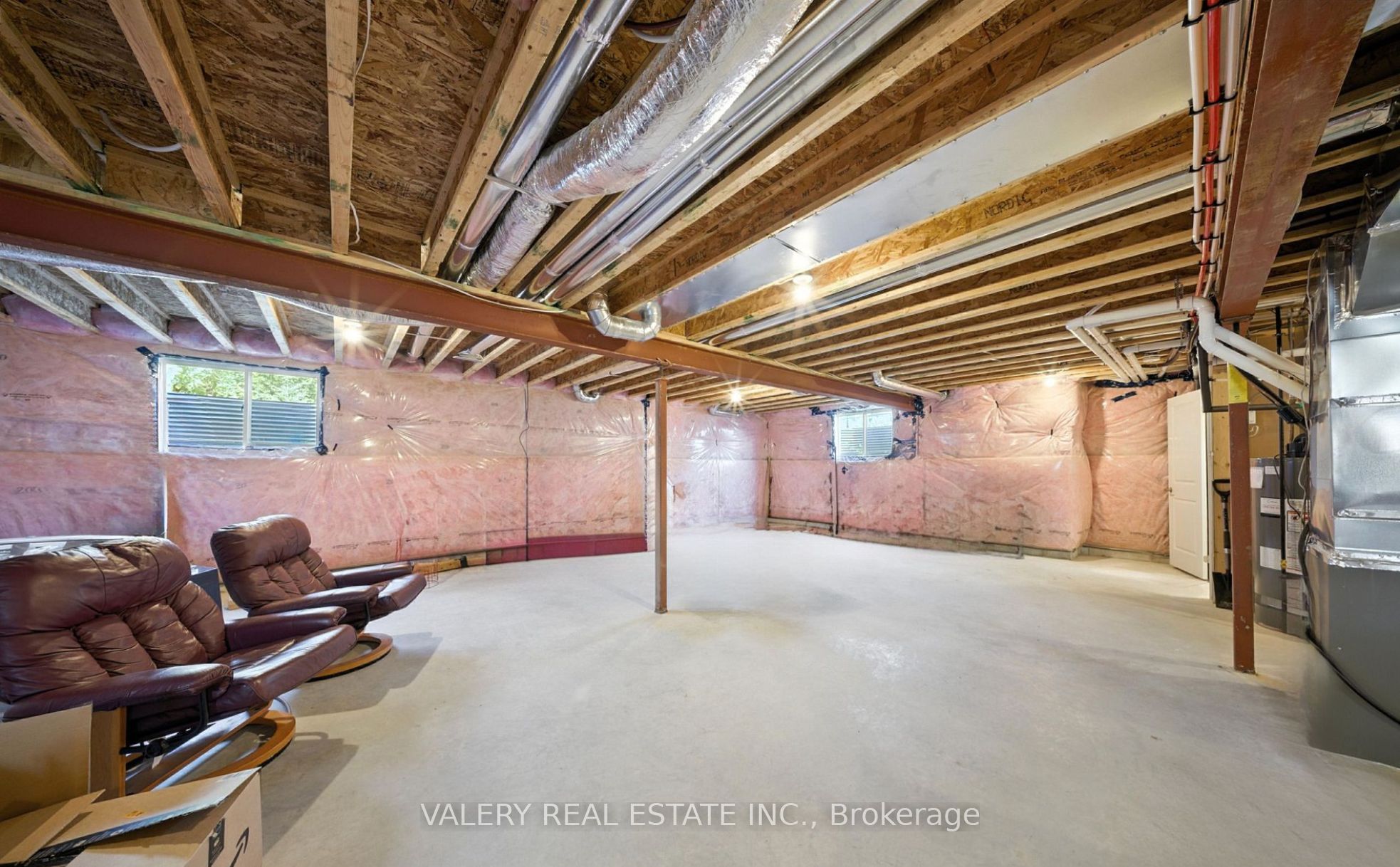 142 Ellen Street Property Photo 23