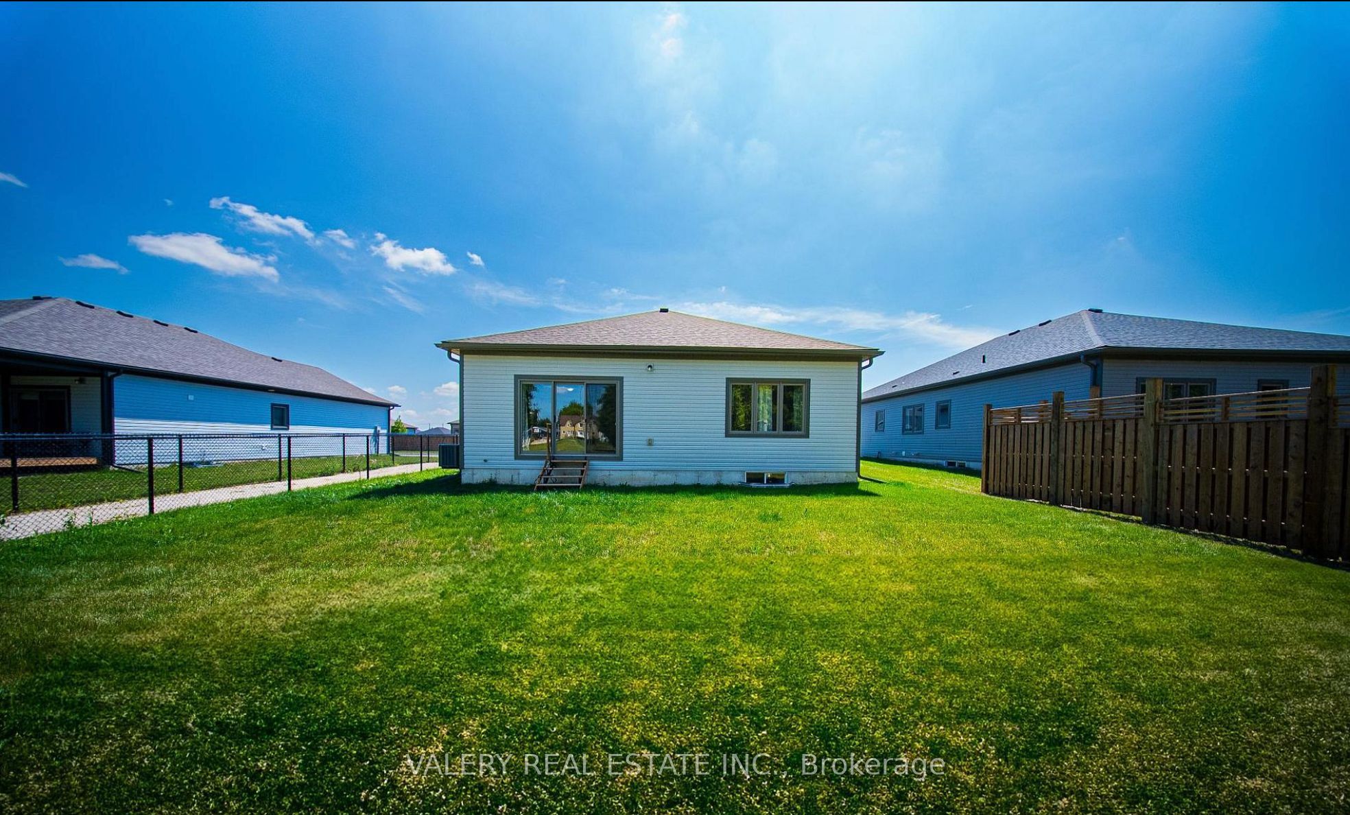 142 Ellen Street Property Photo 25