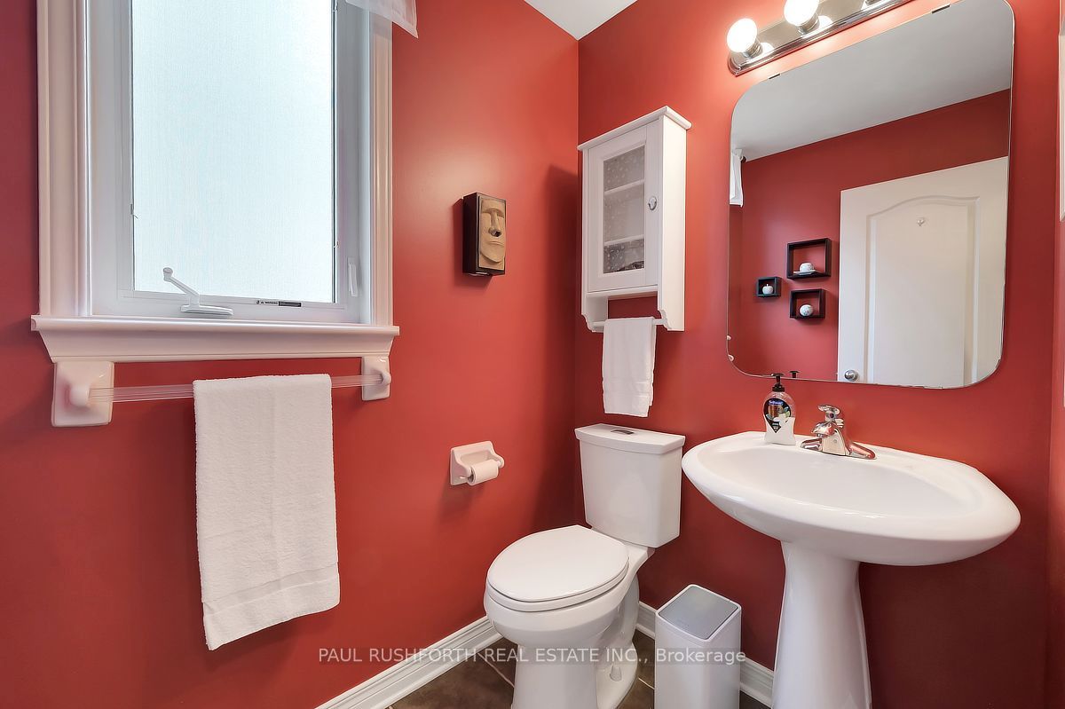 422 Claridge Drive Property Photo 21