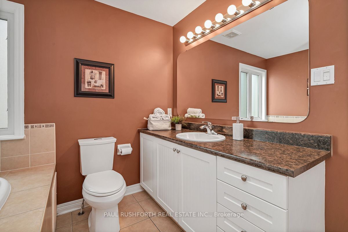 422 Claridge Drive Property Photo 28