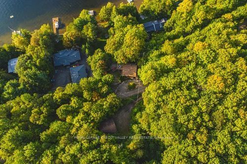 1064 Whiskey Jack Lane Property Photo 43