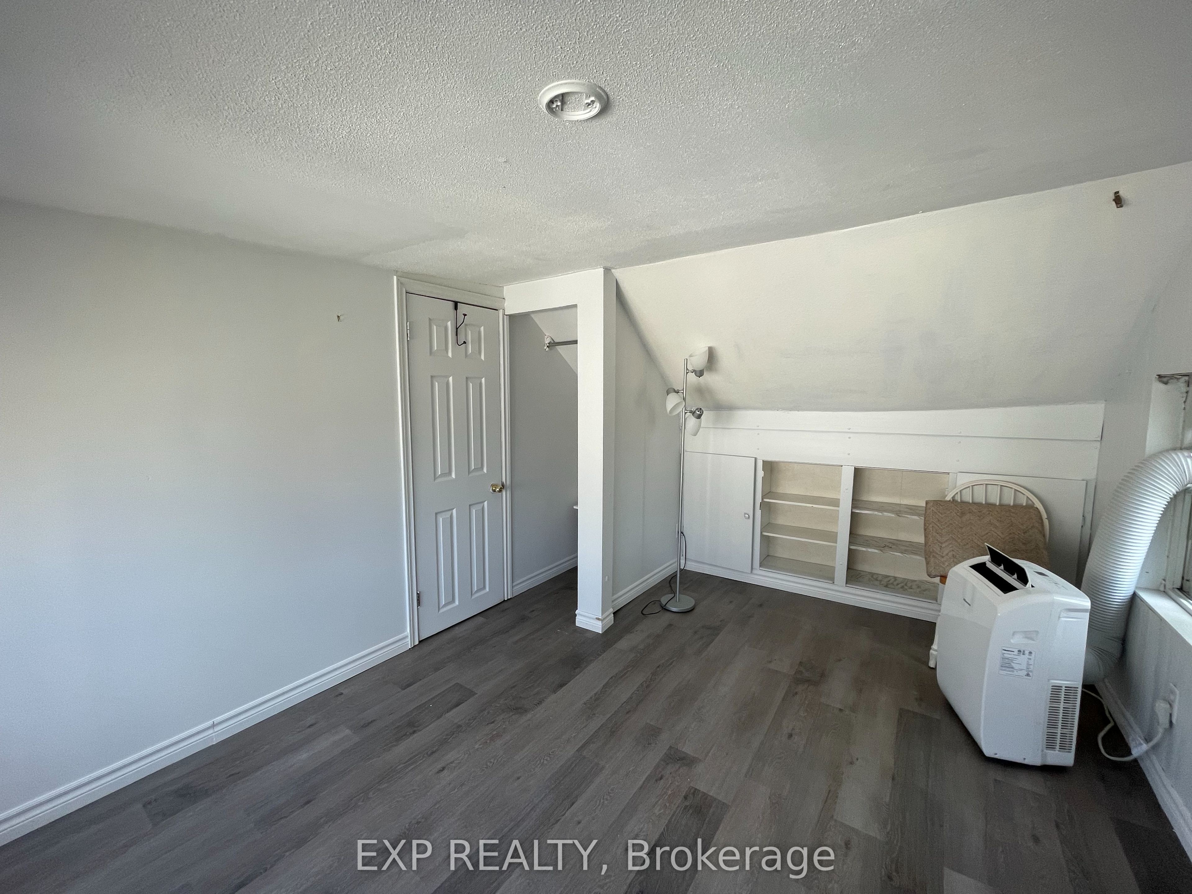 81 Holmes Avenue Property Photo 2