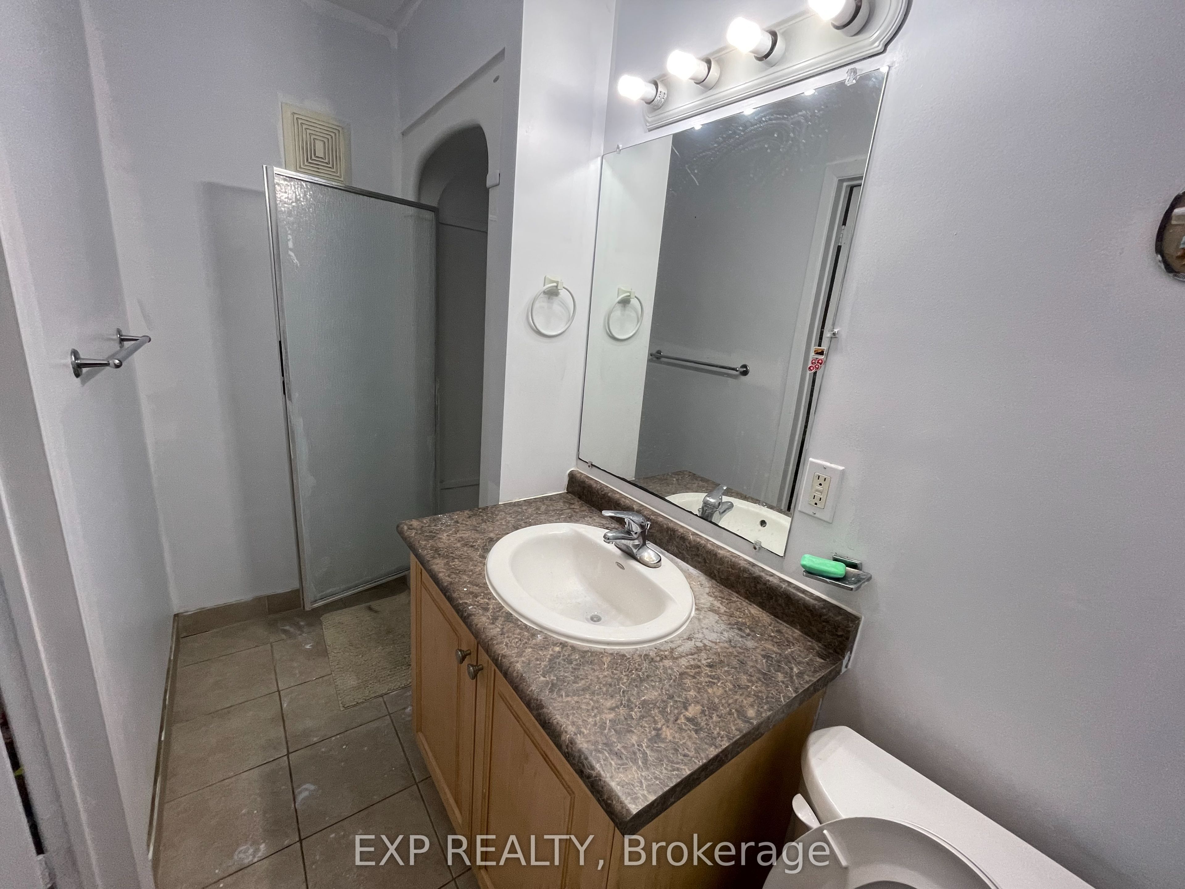 81 Holmes Avenue Property Photo 9