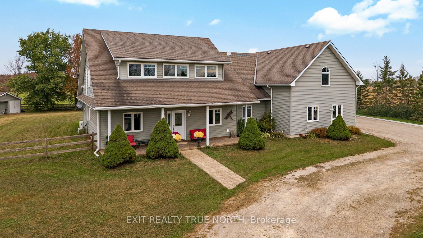 145489 16 Side Road Property Photo 1