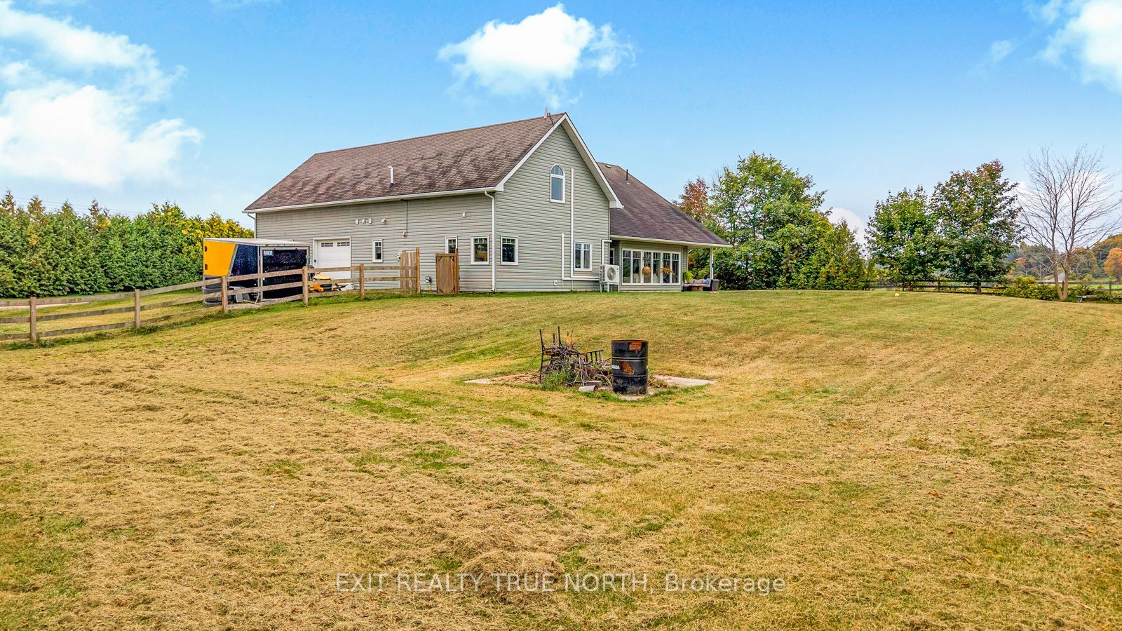 145489 16 Side Road Property Photo 6
