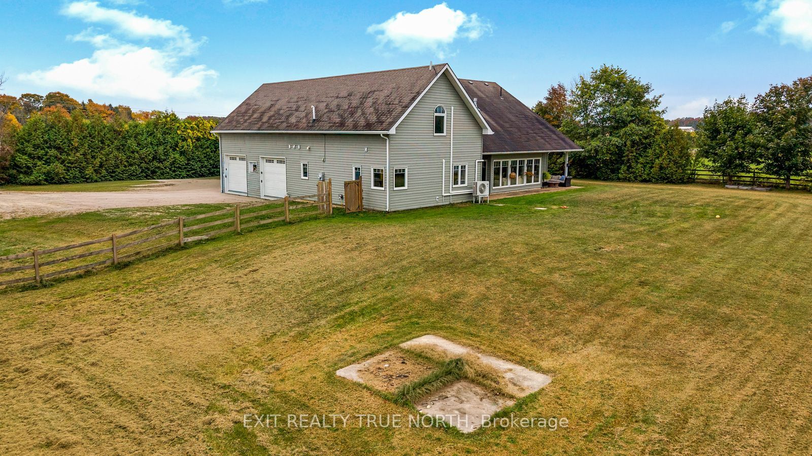 145489 16 Side Road Property Photo 7
