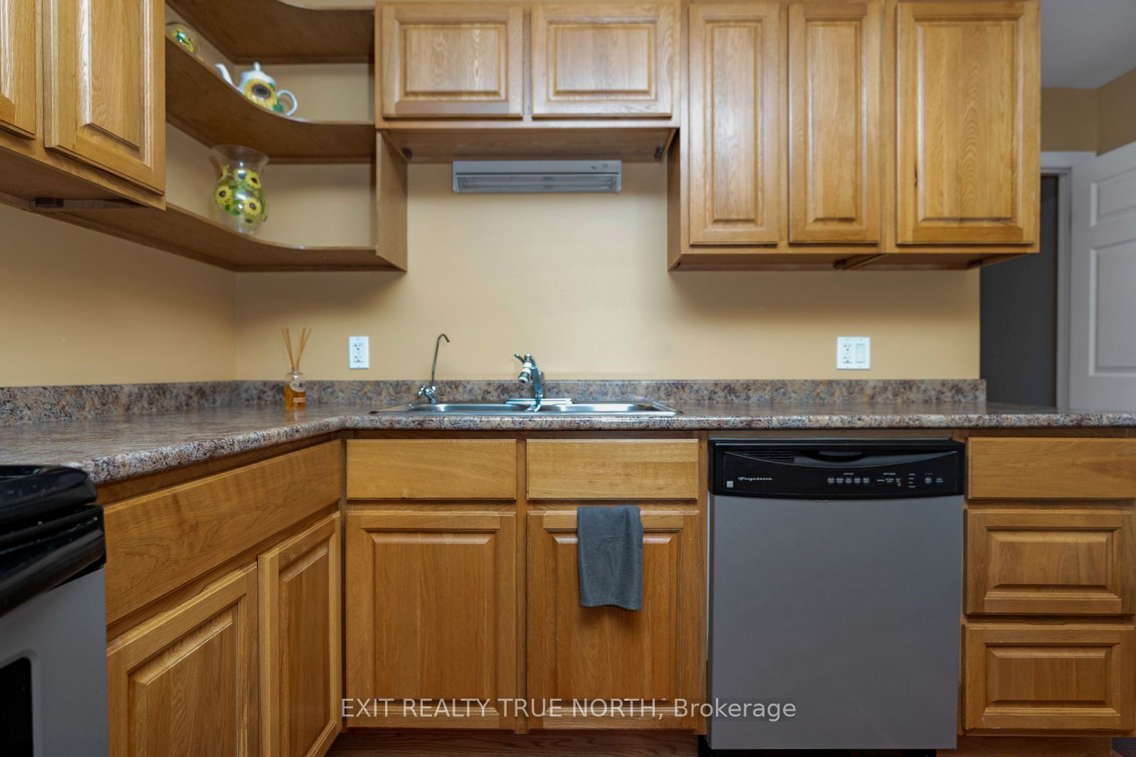 145489 16 Side Road Property Photo 33
