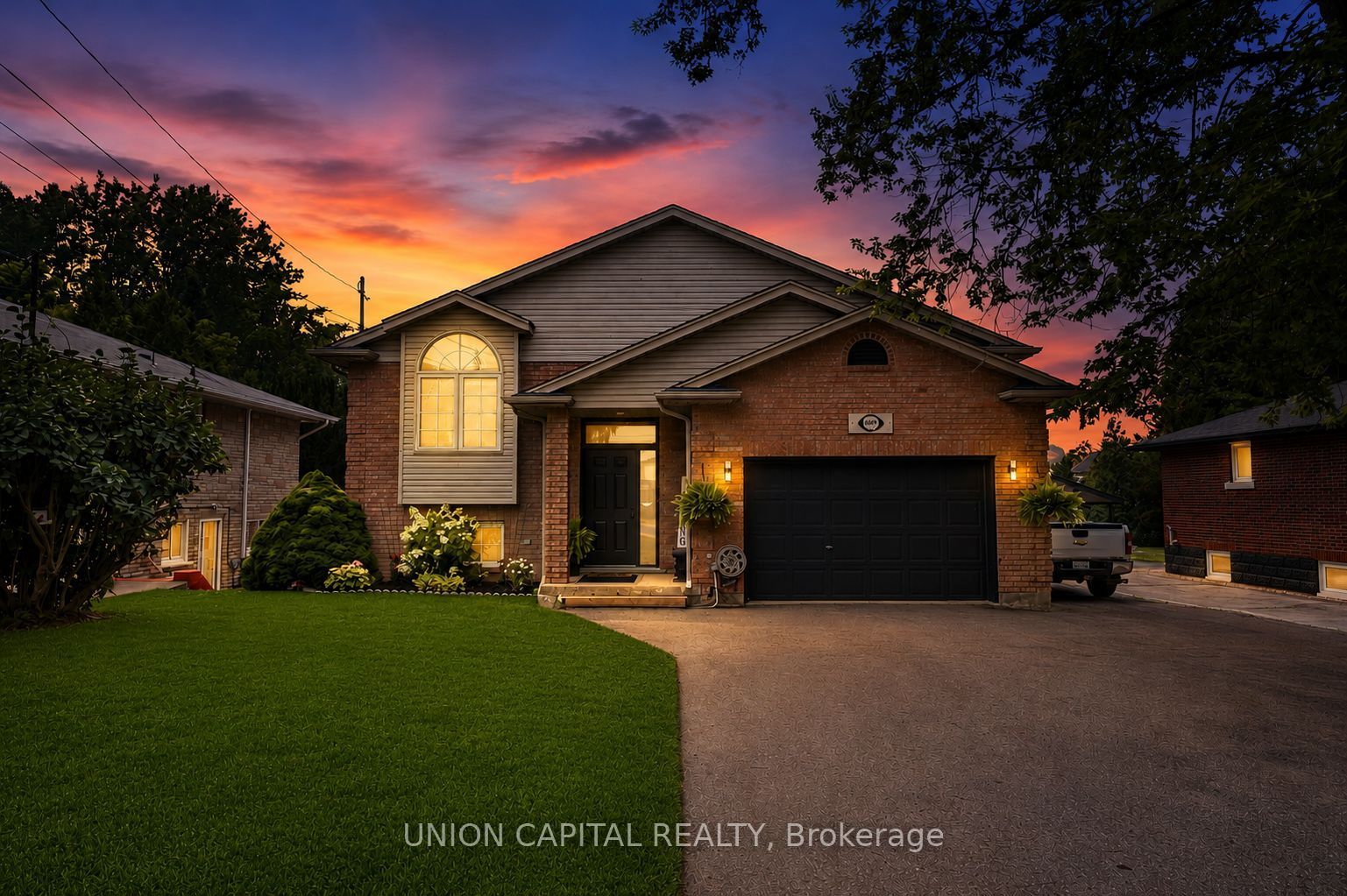 6699 Montrose Road Property Photo 1