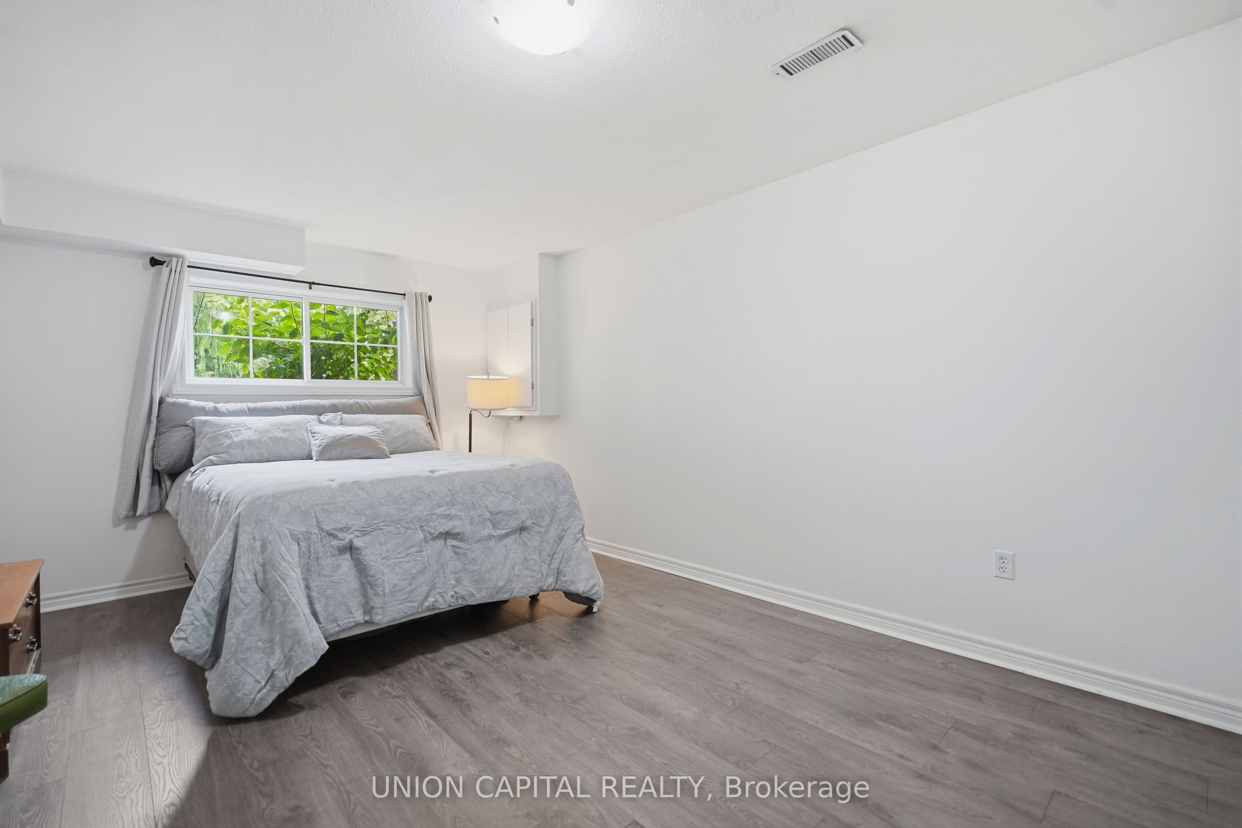 6699 Montrose Road Property Photo 21