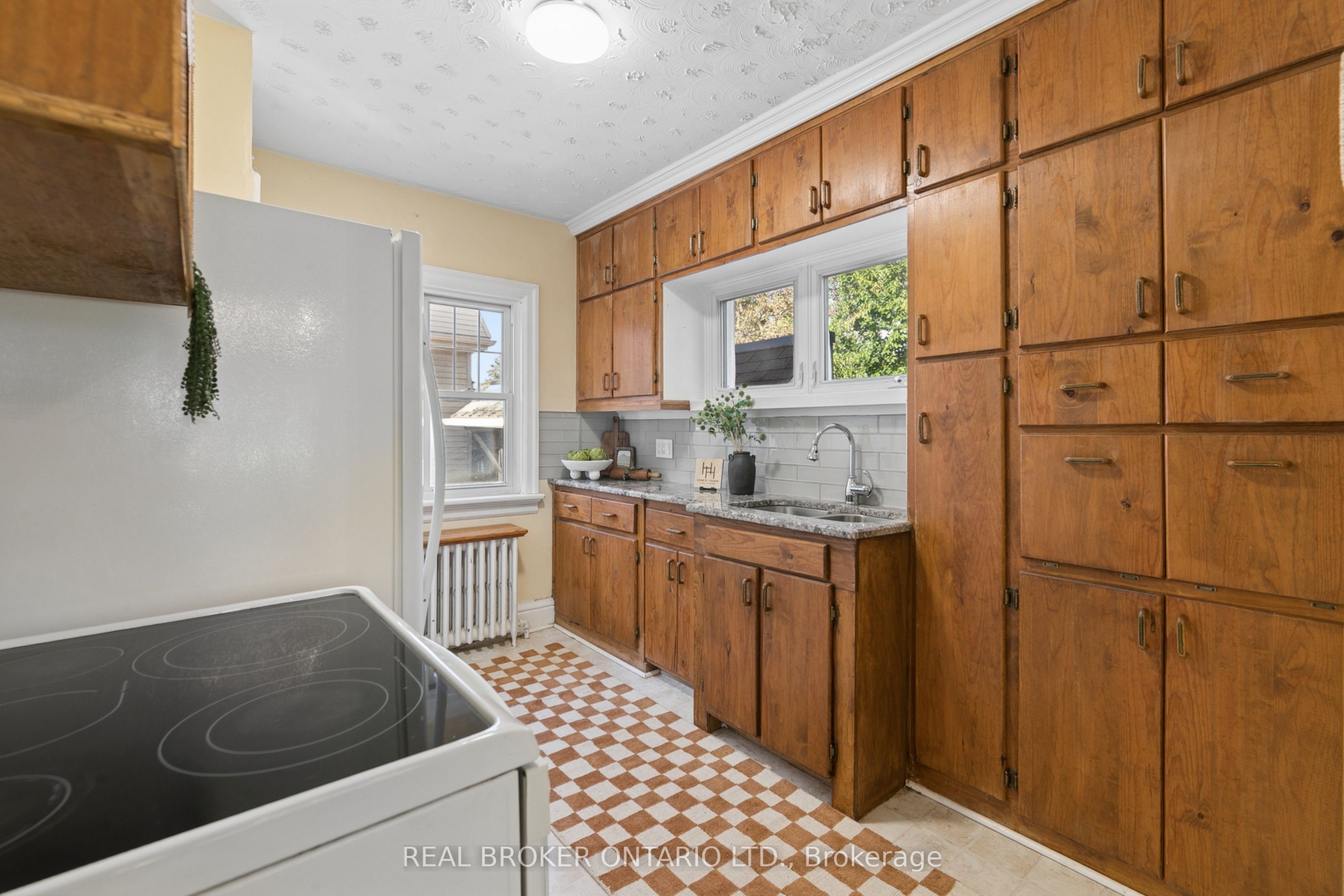 148 Lydia Street Property Photo 10