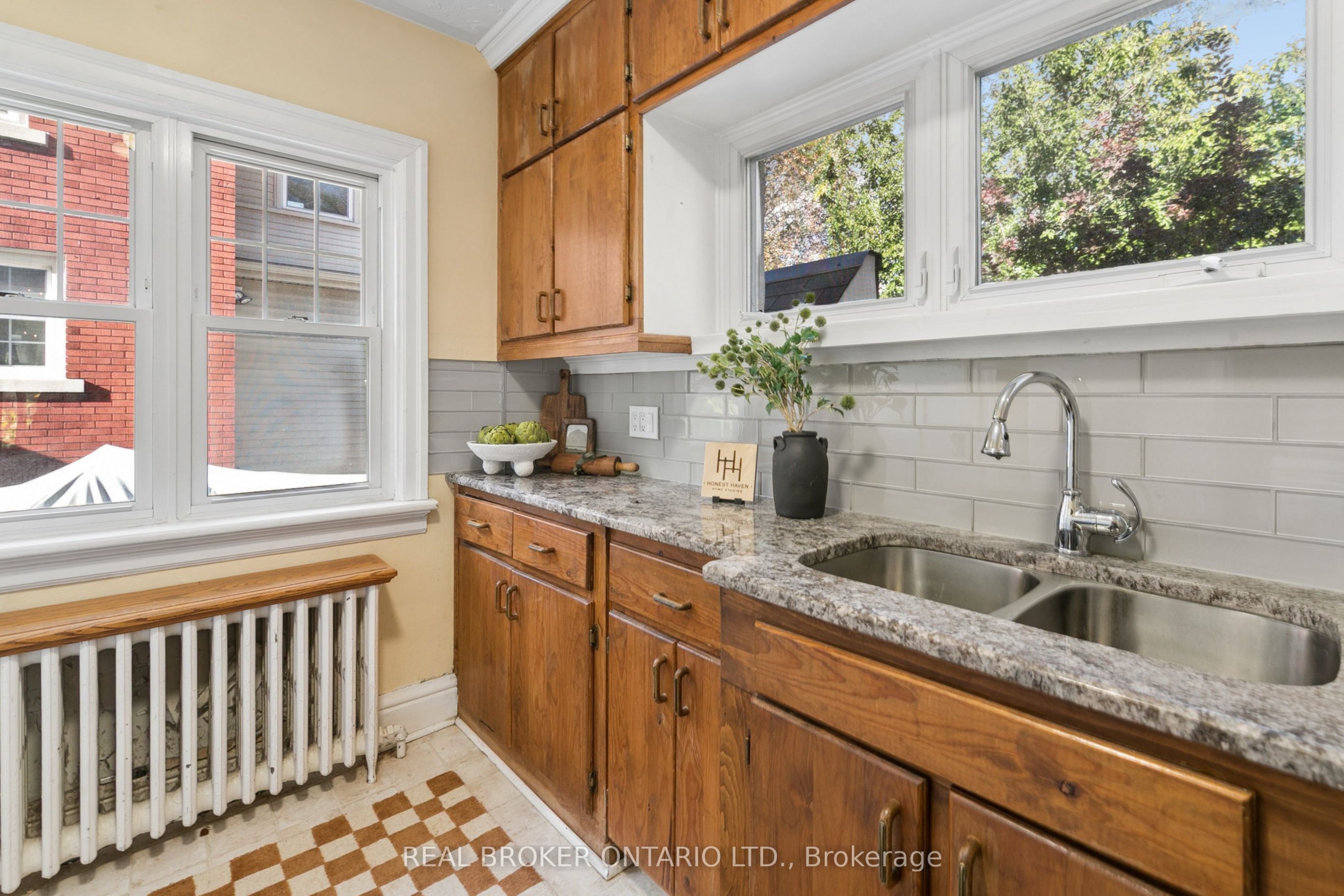 148 Lydia Street Property Photo 12