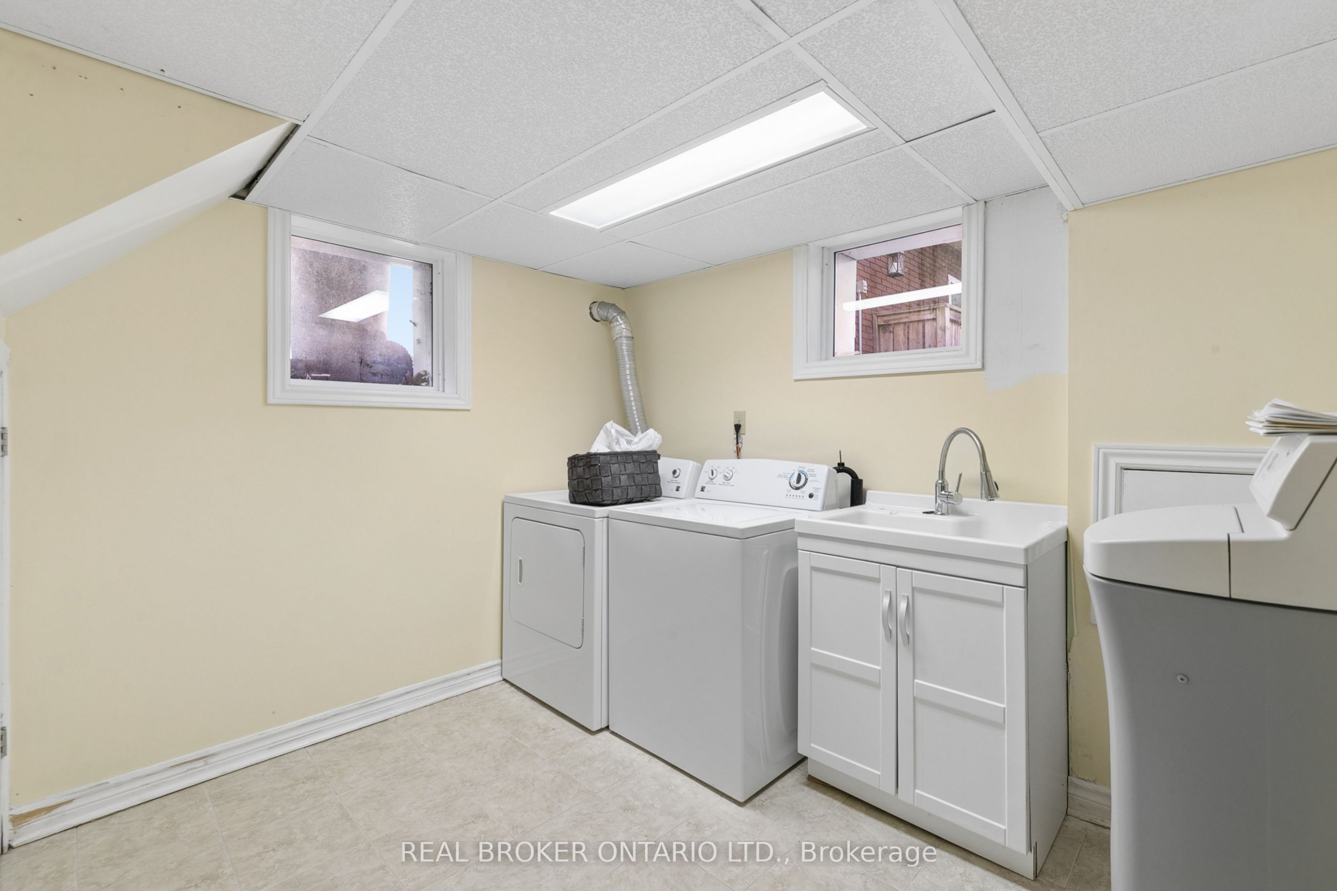 148 Lydia Street Property Photo 24
