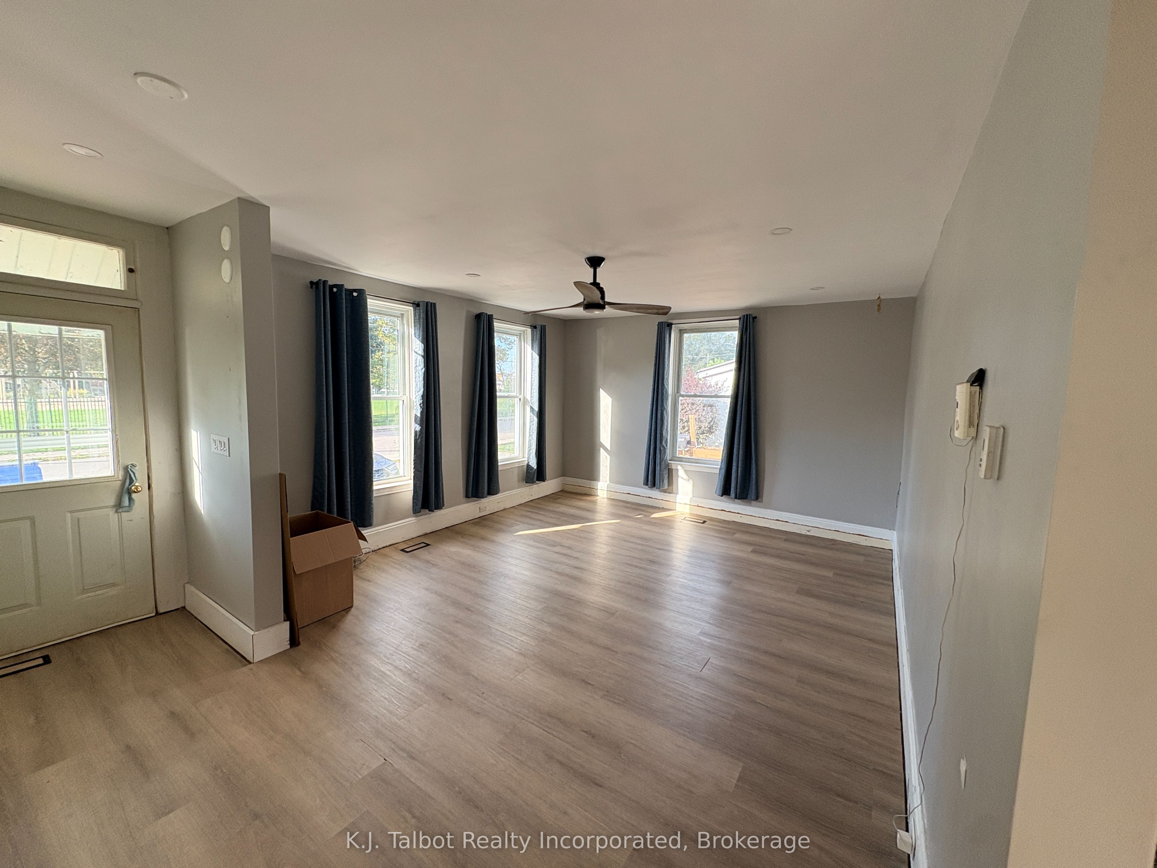 101-103 Bruce Street E Property Photo 9