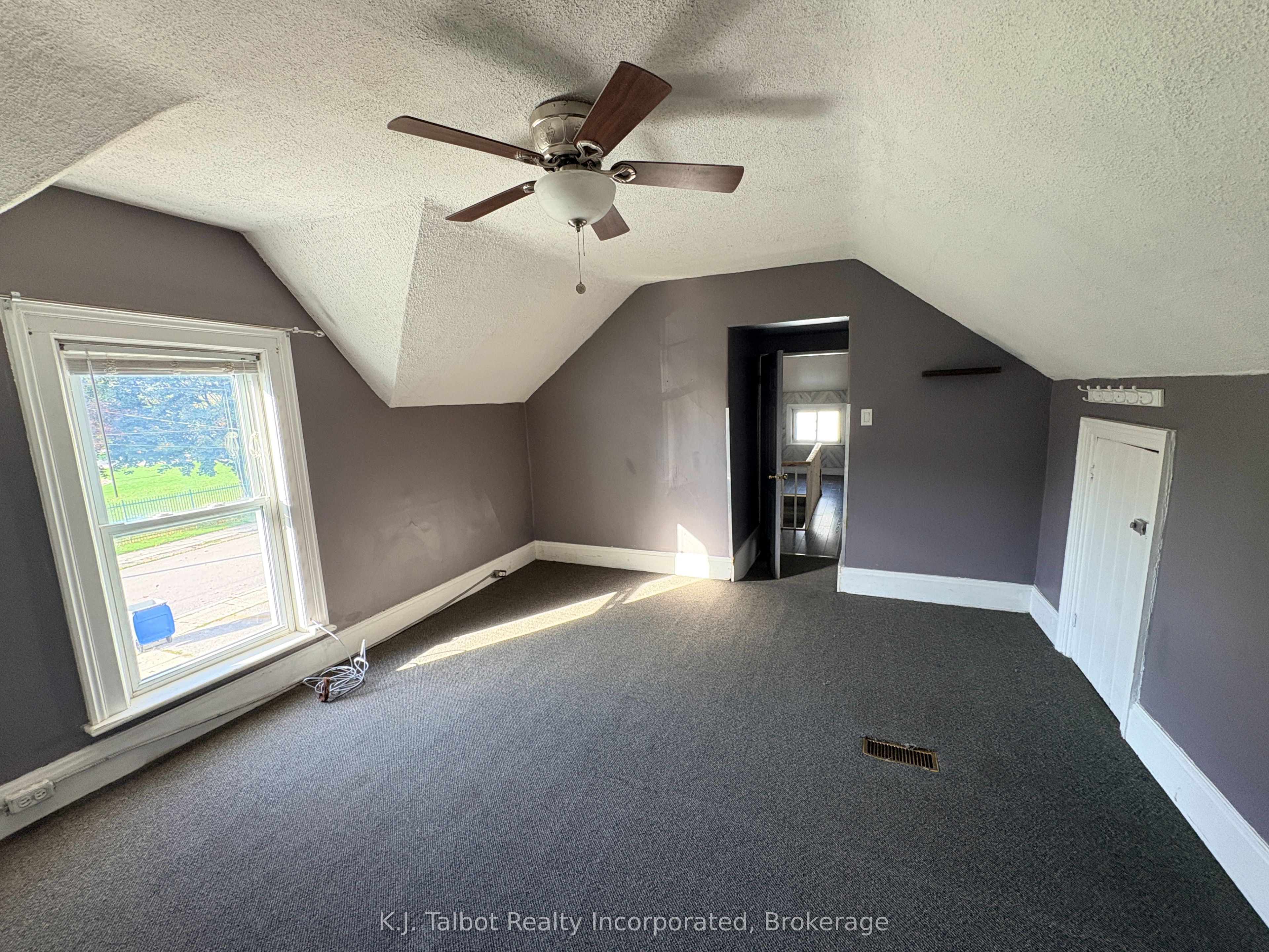 101-103 Bruce Street E Property Photo 14